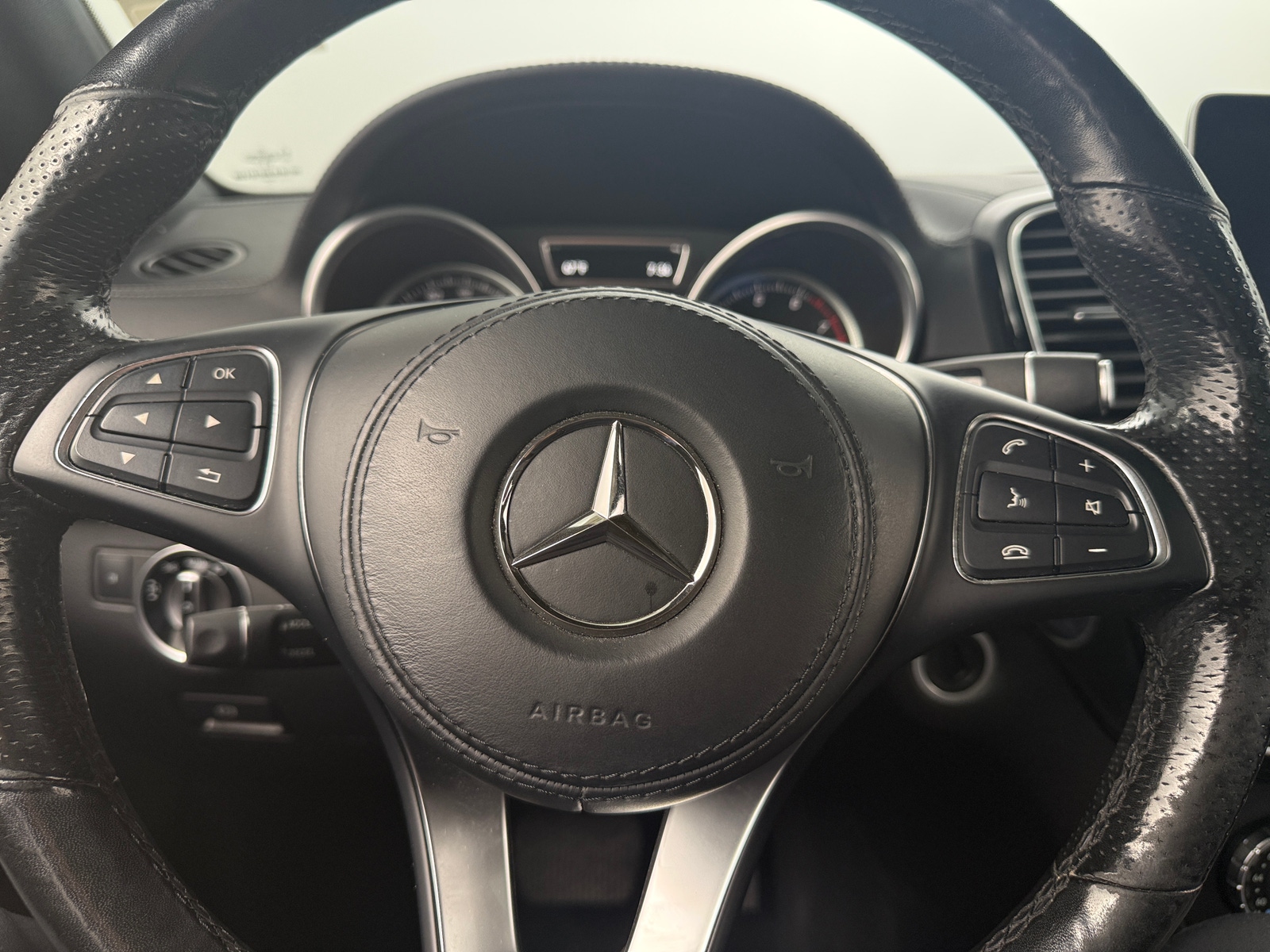 Thumbnail: 2019 Mercedes-Benz GLS - 4