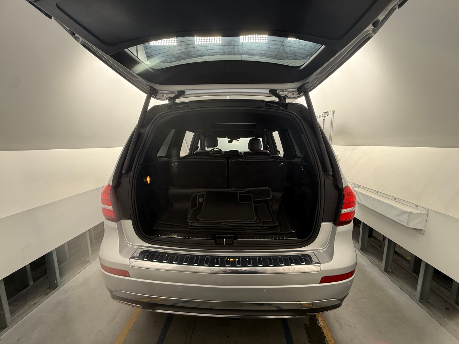 Thumbnail: 2019 Mercedes-Benz GLS - 6