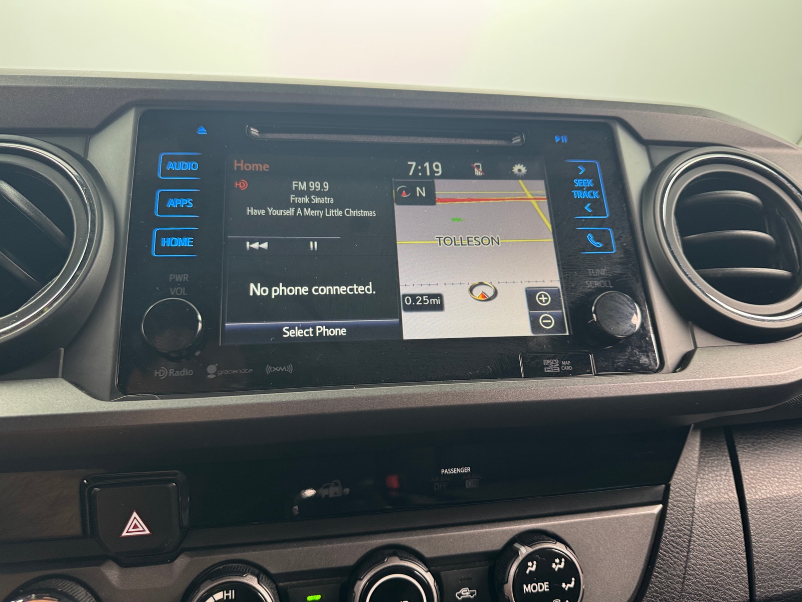 Thumbnail: 2017 Toyota Tacoma - 4