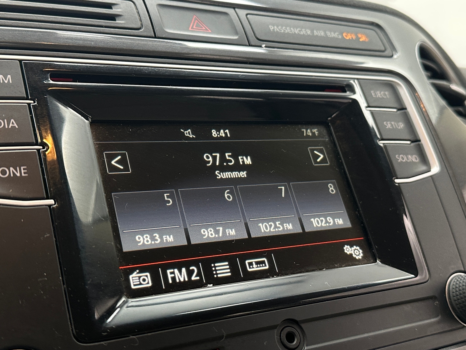 Thumbnail: 2016 Volkswagen Tiguan - 4