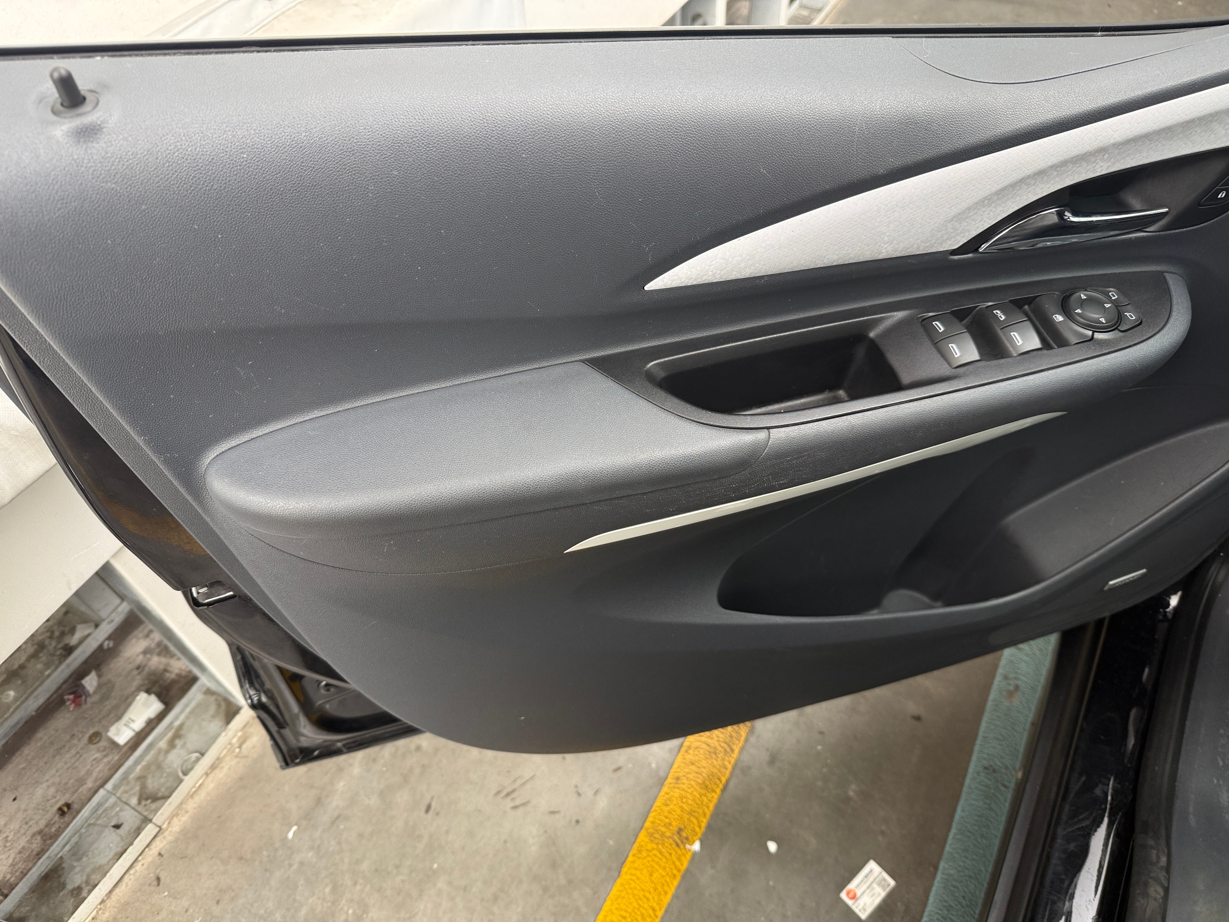 Used 2019 Chevrolet Bolt EV Premier with VIN 1G1FZ6S05K4144924 for sale in Oak Creek, WI