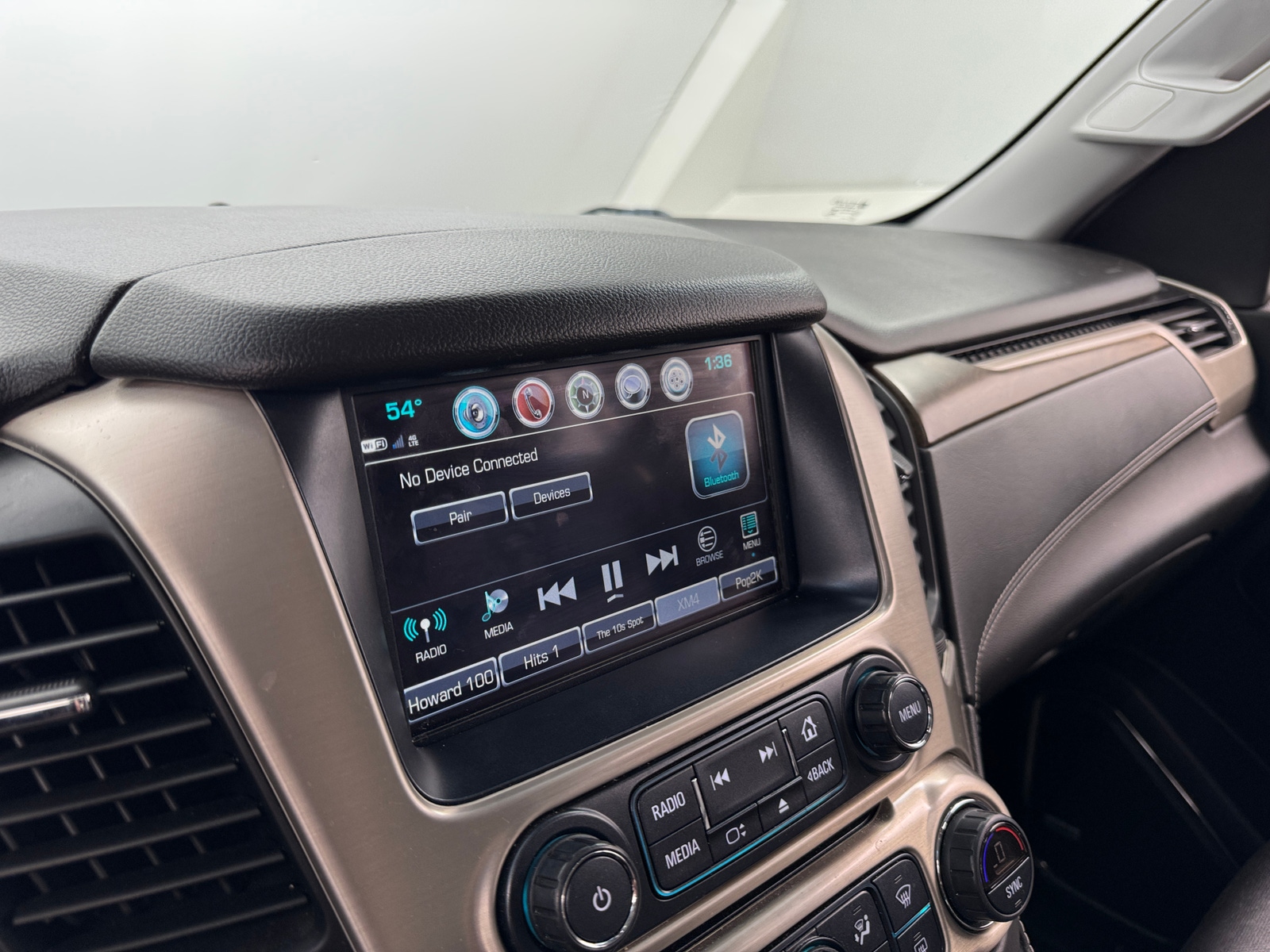 Thumbnail: 2018 GMC Yukon XL - 3