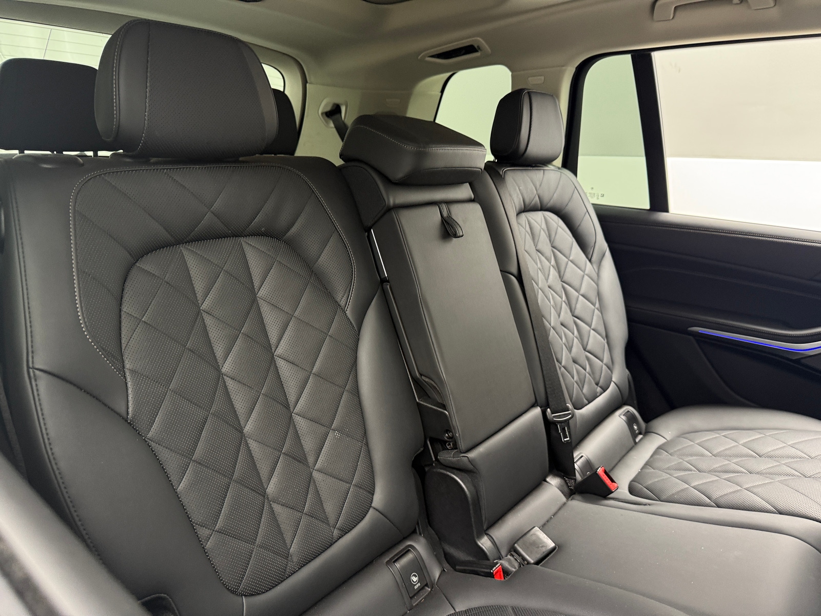 Thumbnail: 2024 BMW X7 - 5