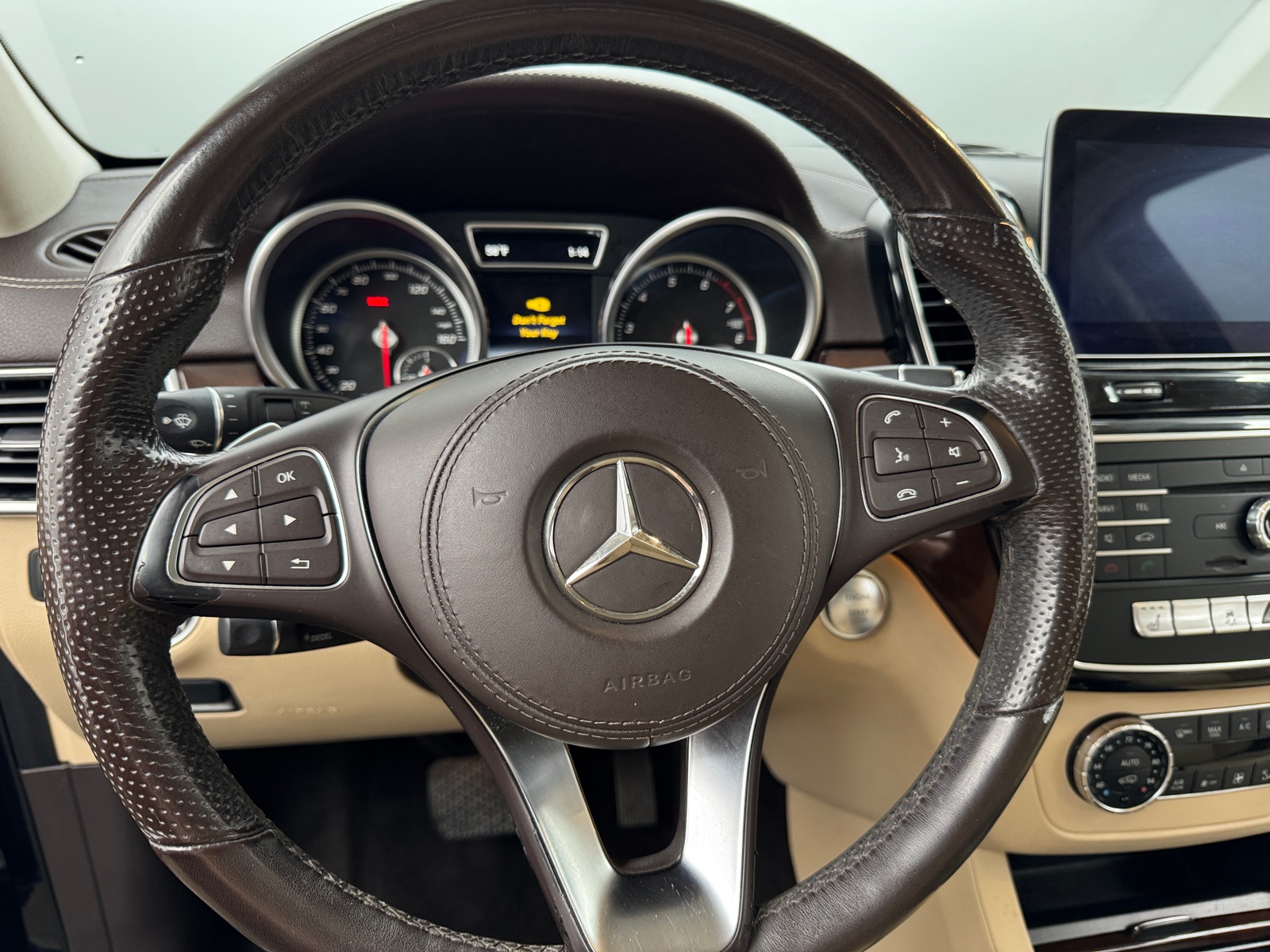 Thumbnail: 2018 Mercedes-Benz GLS - 4