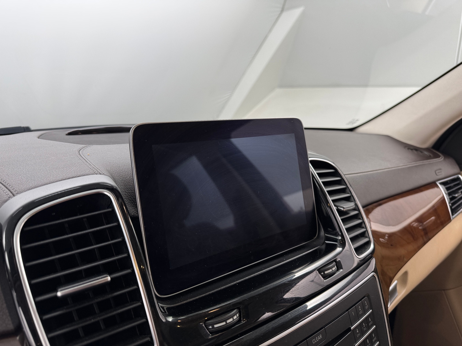 Thumbnail: 2018 Mercedes-Benz GLS - 3