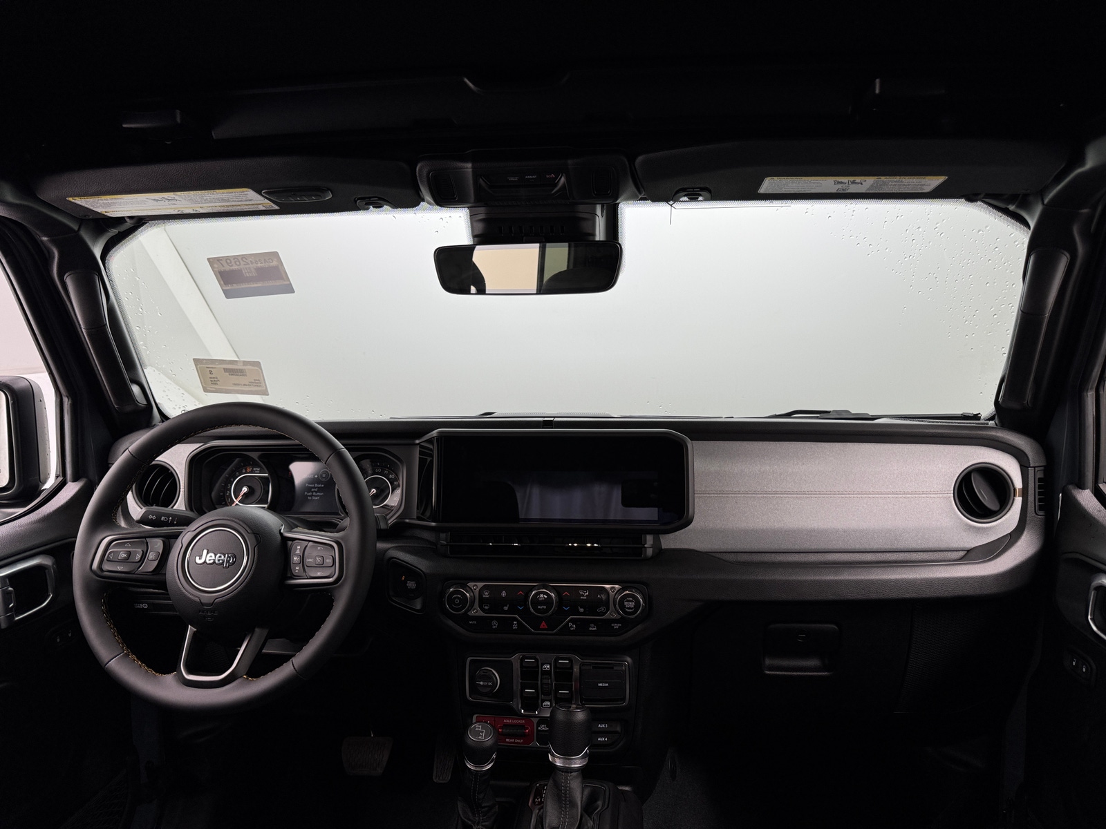 Thumbnail: 2024 Jeep Gladiator - 3