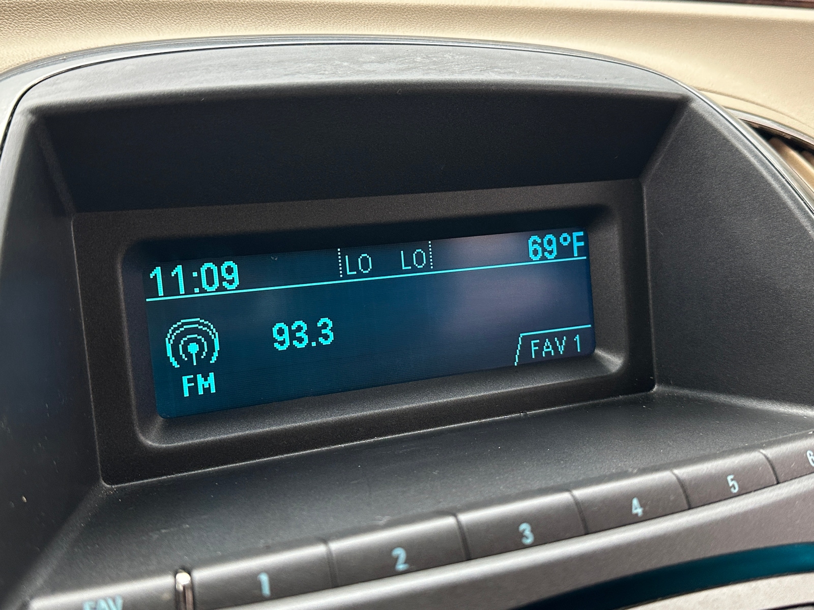 Thumbnail: 2012 Buick LaCrosse - 4