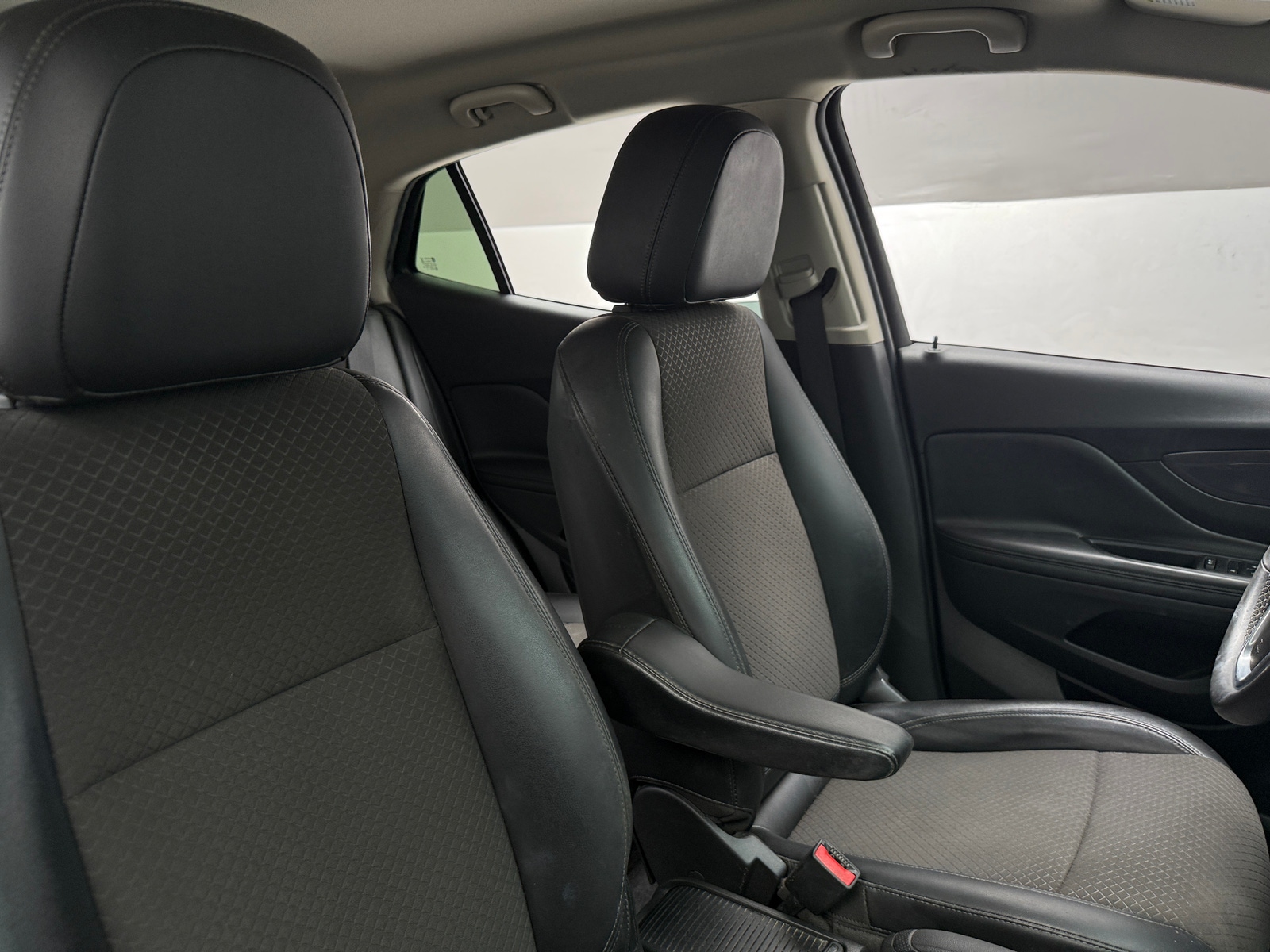 Thumbnail: 2019 Buick Encore - 2