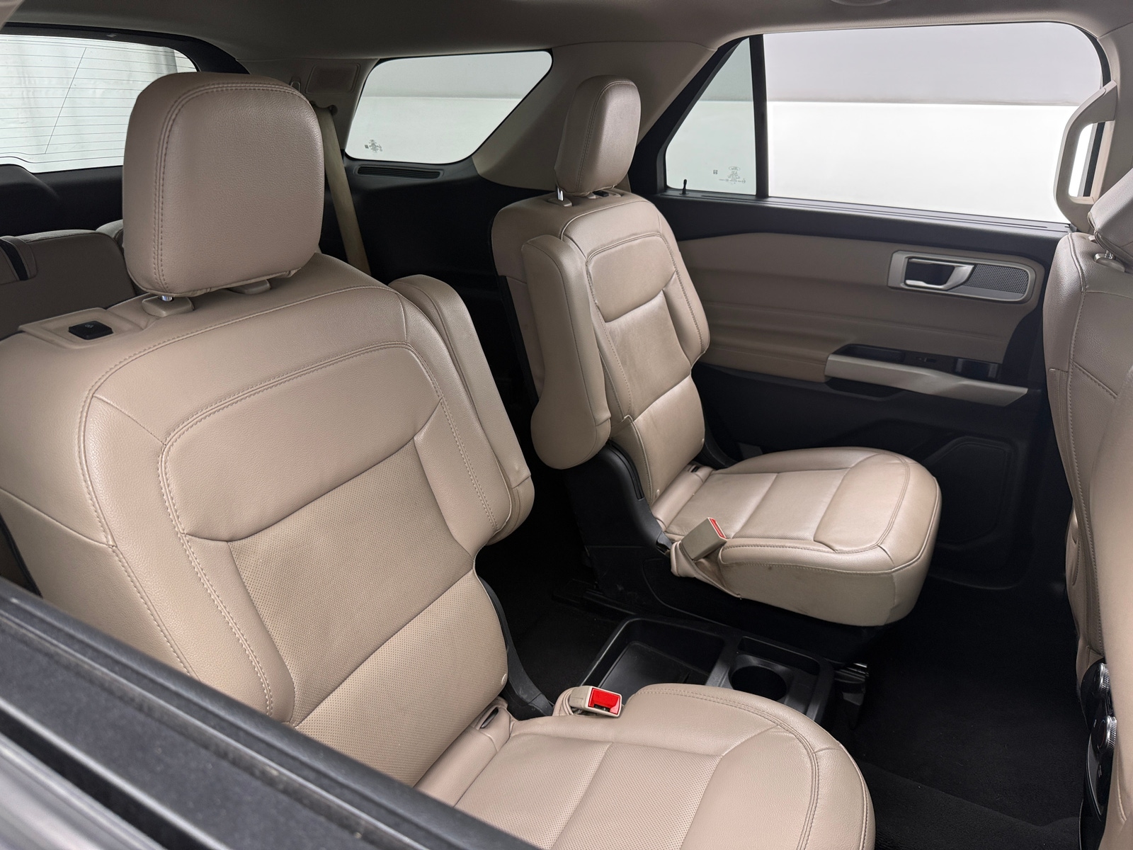 Thumbnail: 2021 Ford Explorer - 5