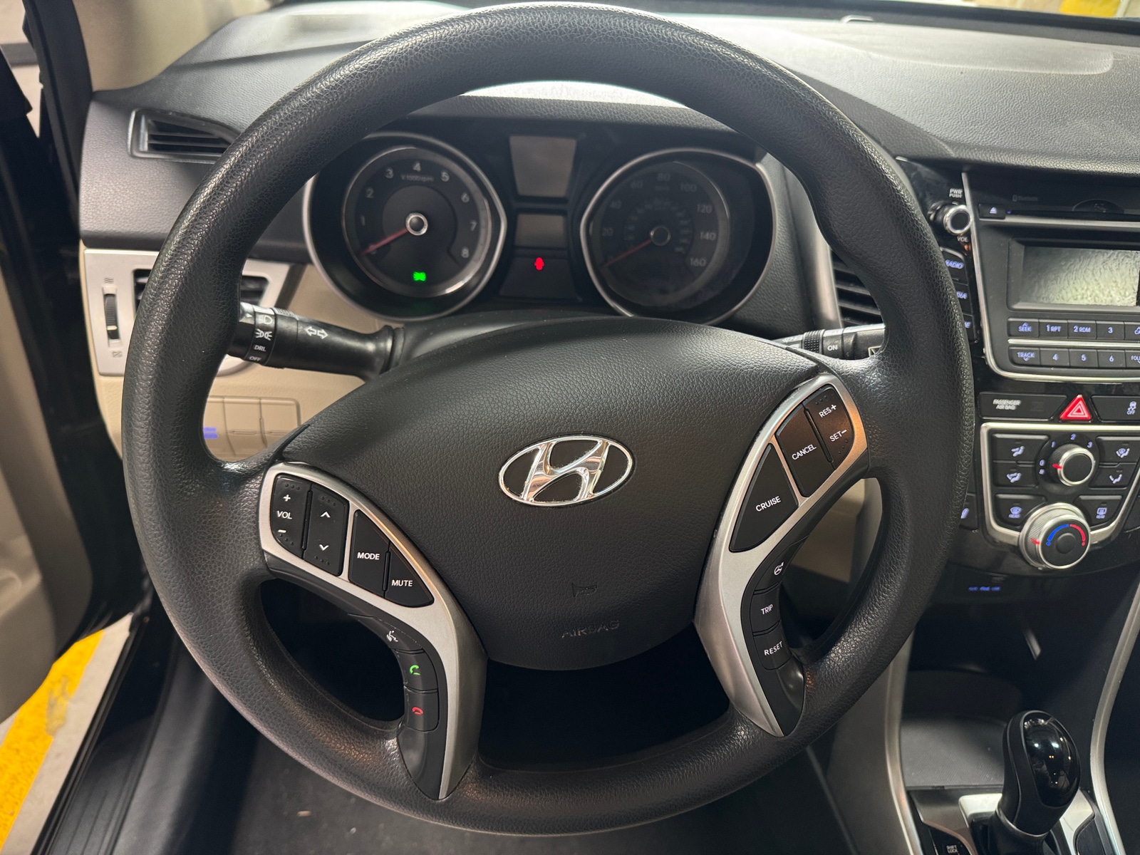 Thumbnail: 2016 Hyundai Elantra - 5