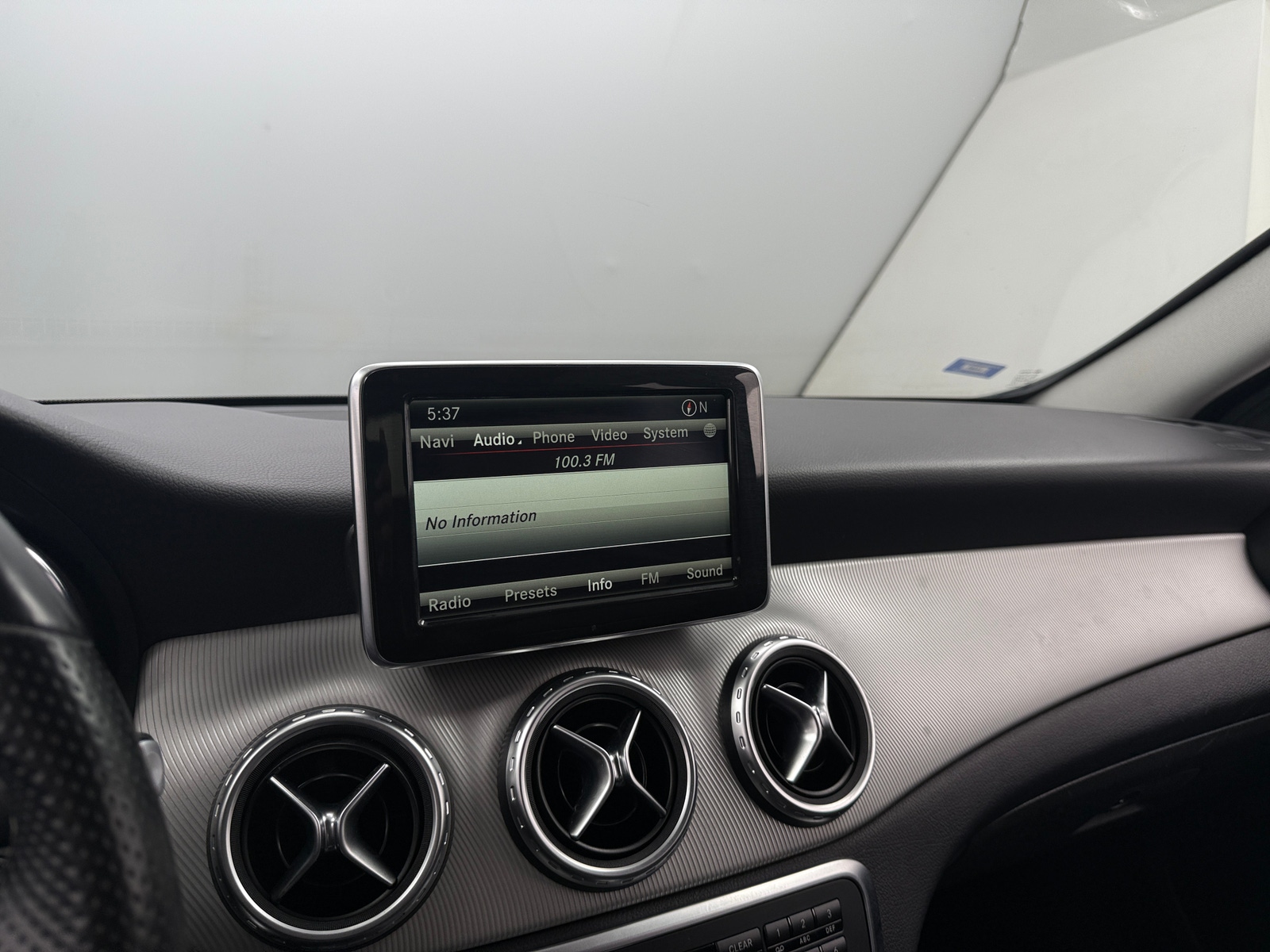 Thumbnail: 2015 Mercedes-Benz GLA - 4