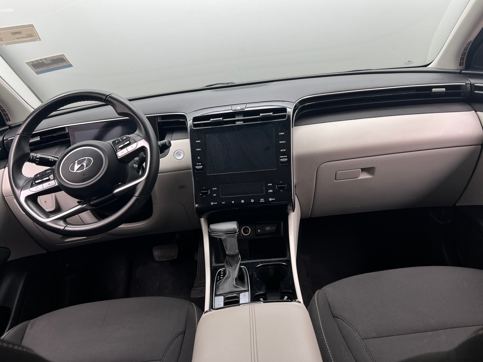 Thumbnail: 2022 Hyundai Tucson - 3