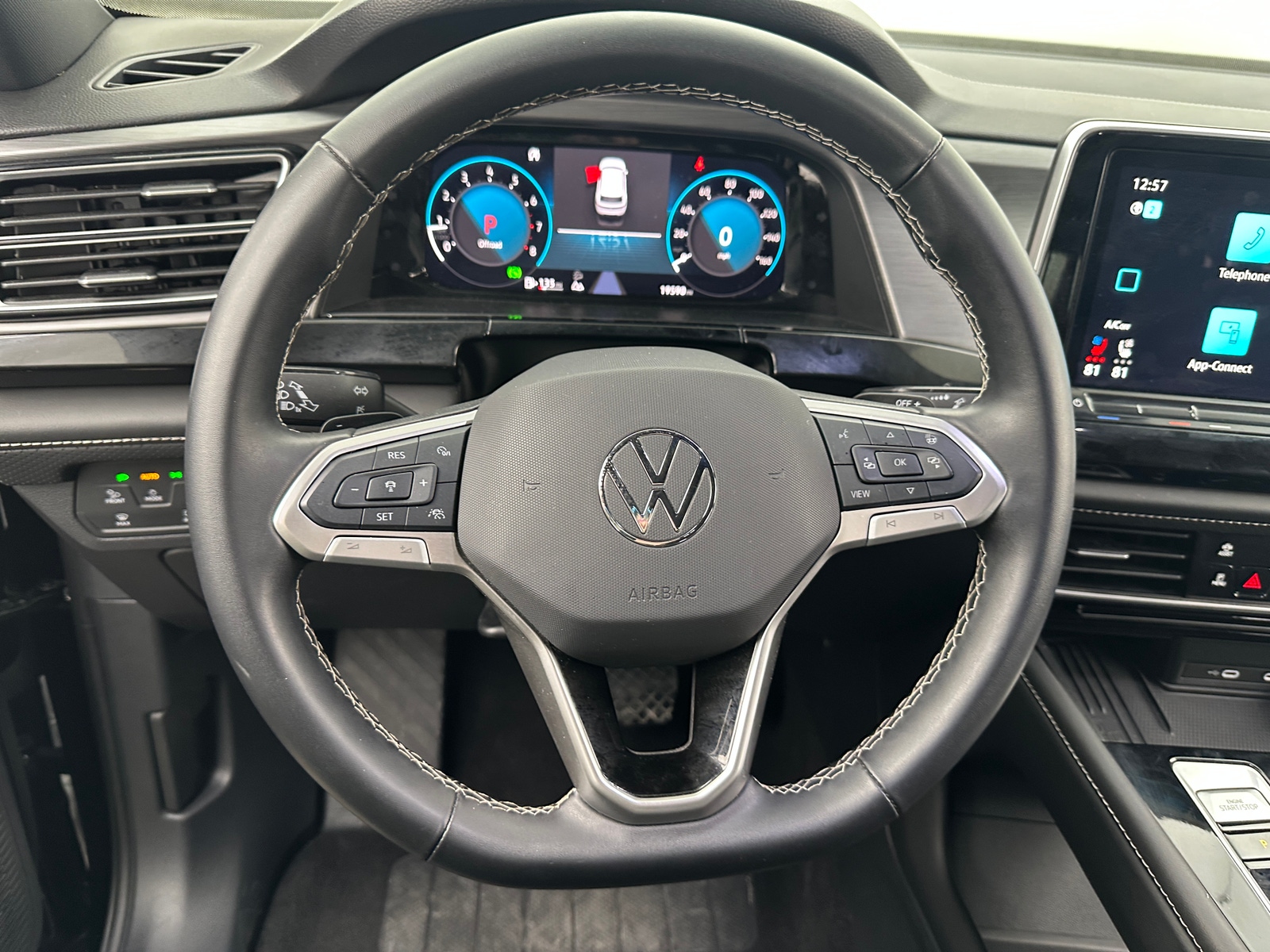 Thumbnail: 2025 Volkswagen Atlas - 4