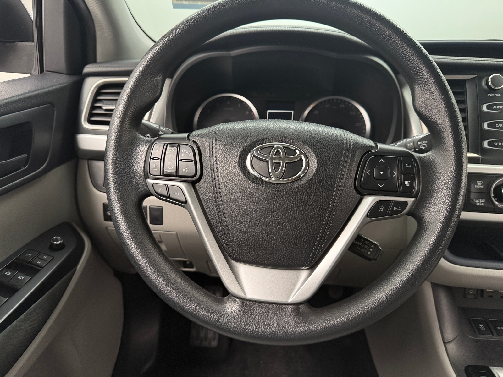 Thumbnail: 2019 Toyota Highlander - 5