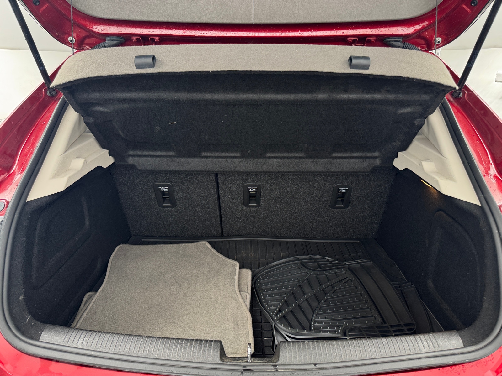 Thumbnail: 2017 Chevrolet Cruze - 7