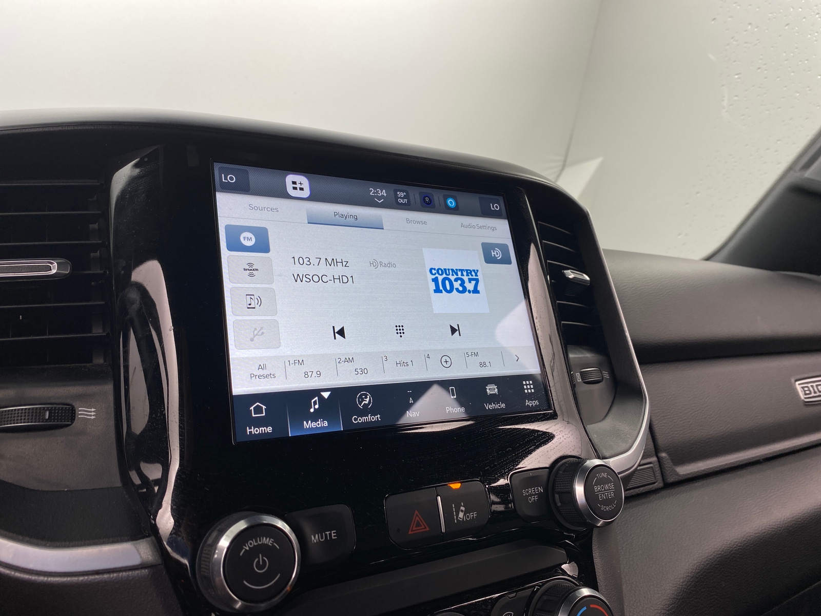 Thumbnail: 2022 RAM 1500 - 4