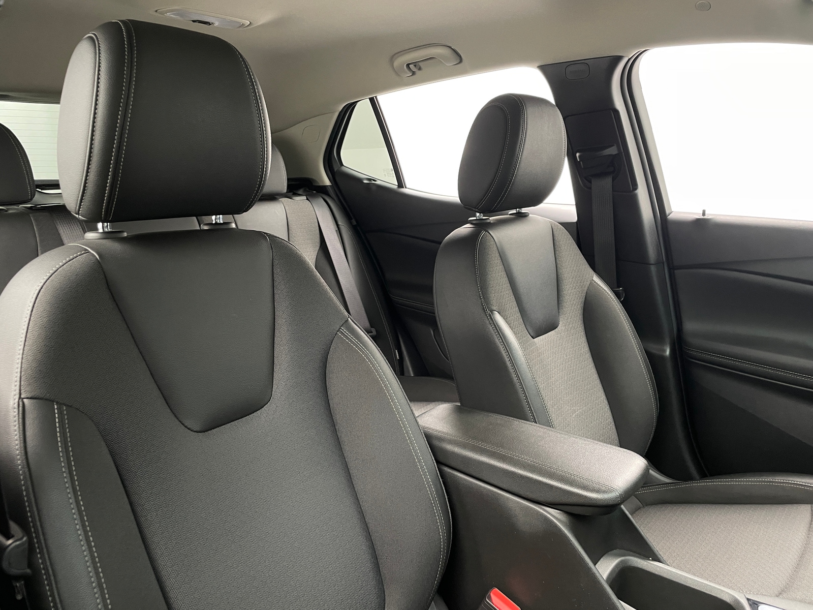 Thumbnail: 2025 Buick Encore GX - 2