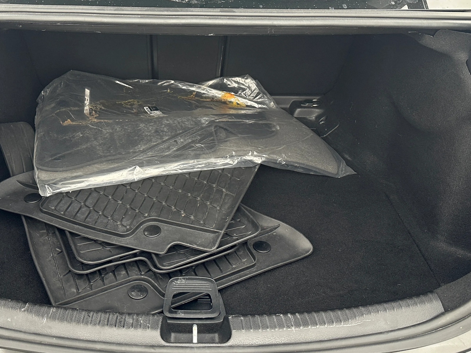 Thumbnail: 2023 Mercedes-Benz C-Class - 6