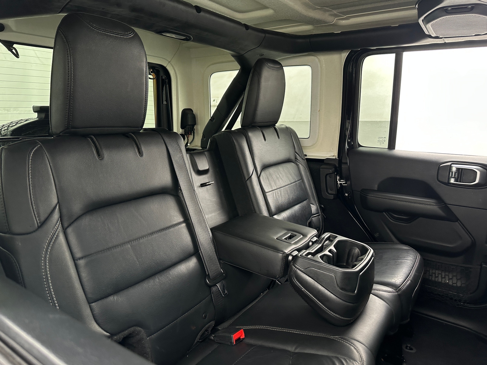 Thumbnail: 2018 Jeep Wrangler - 6