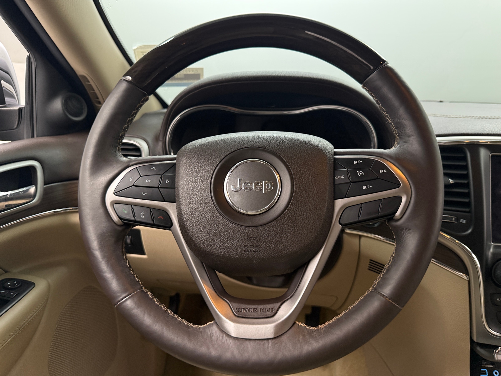 Thumbnail: 2018 Jeep Grand Cherokee - 4