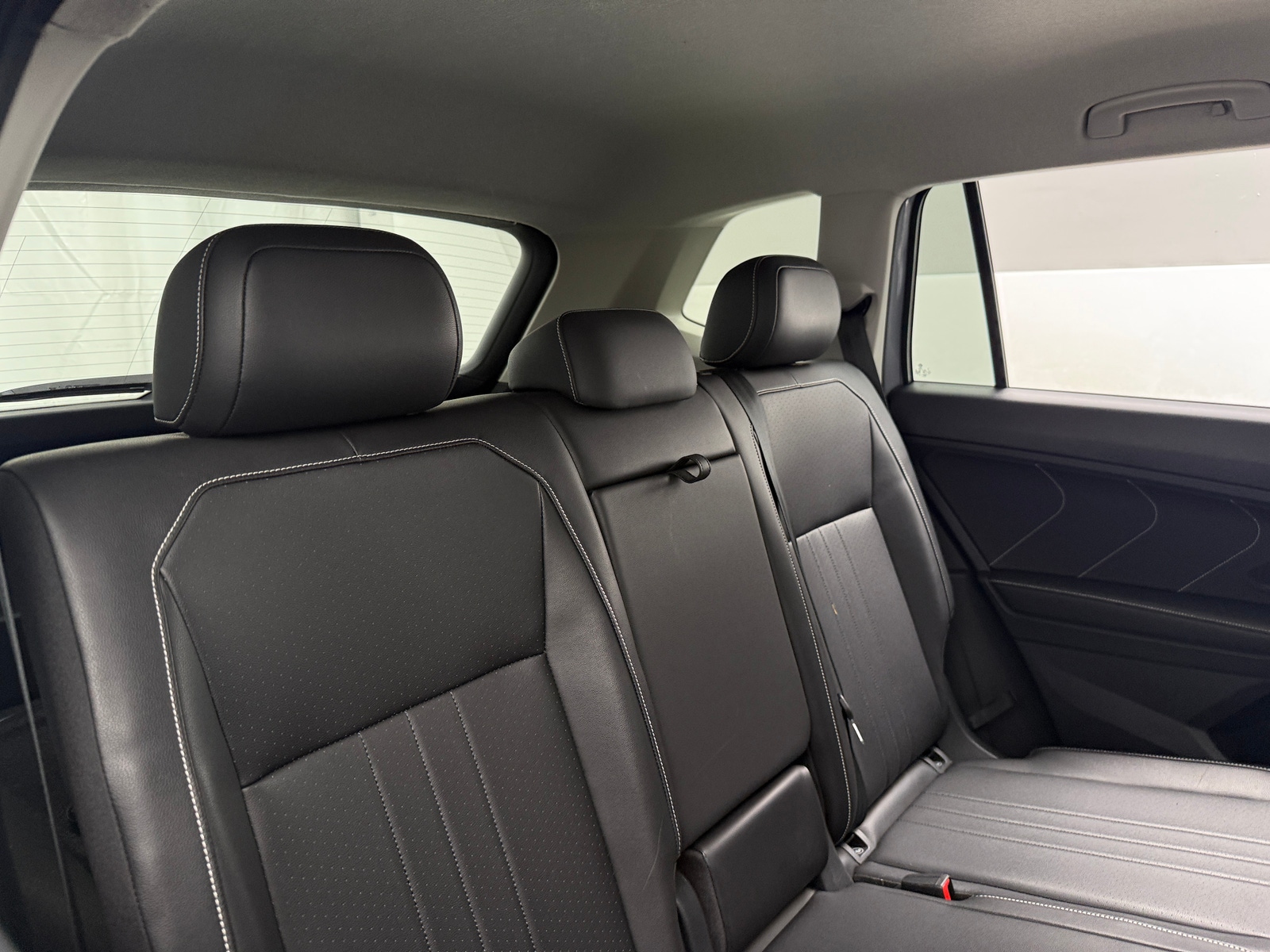 Thumbnail: 2024 Volkswagen Tiguan - 6