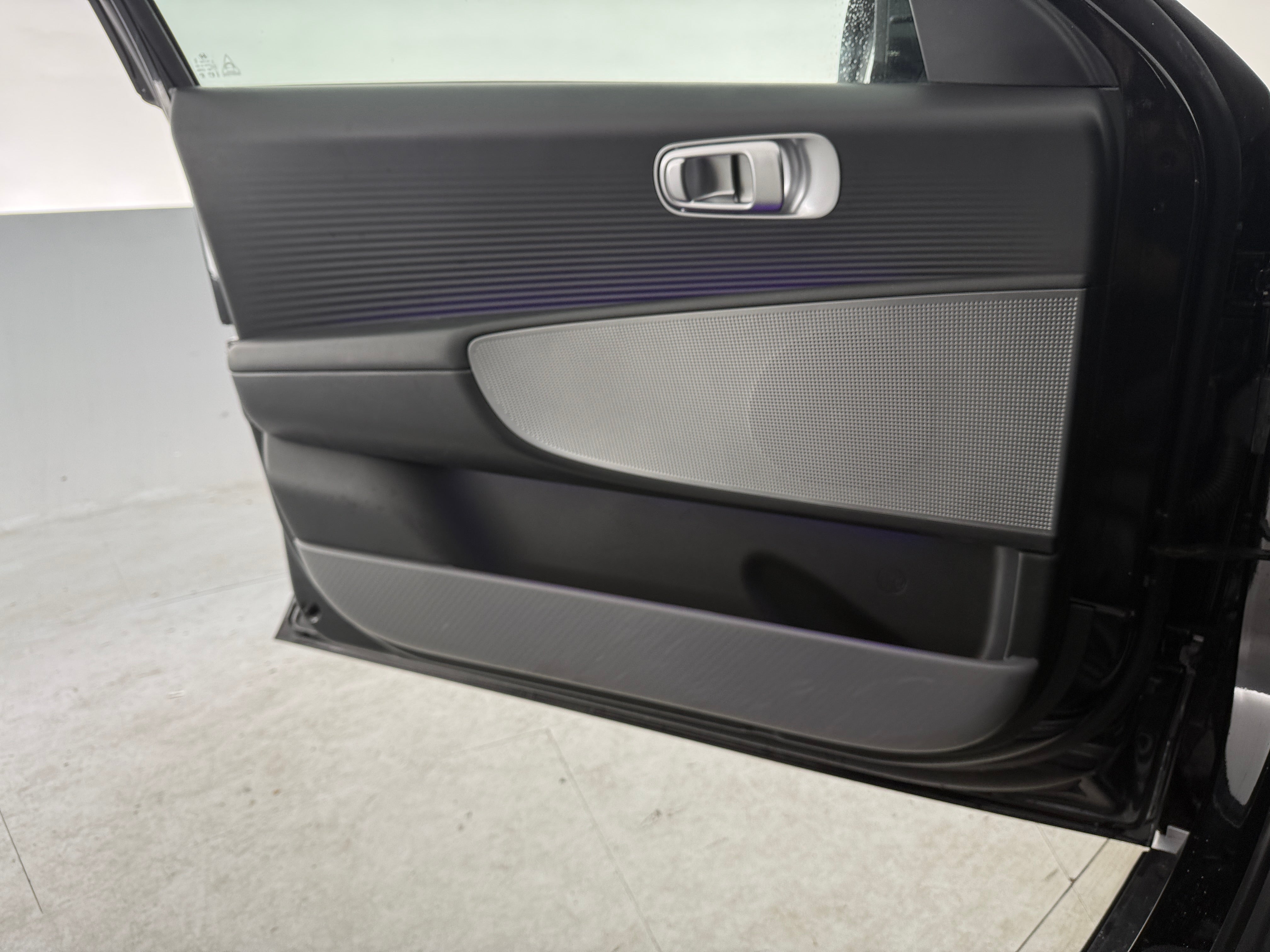 Image of 2023 Hyundai IONIQ 6 SEL