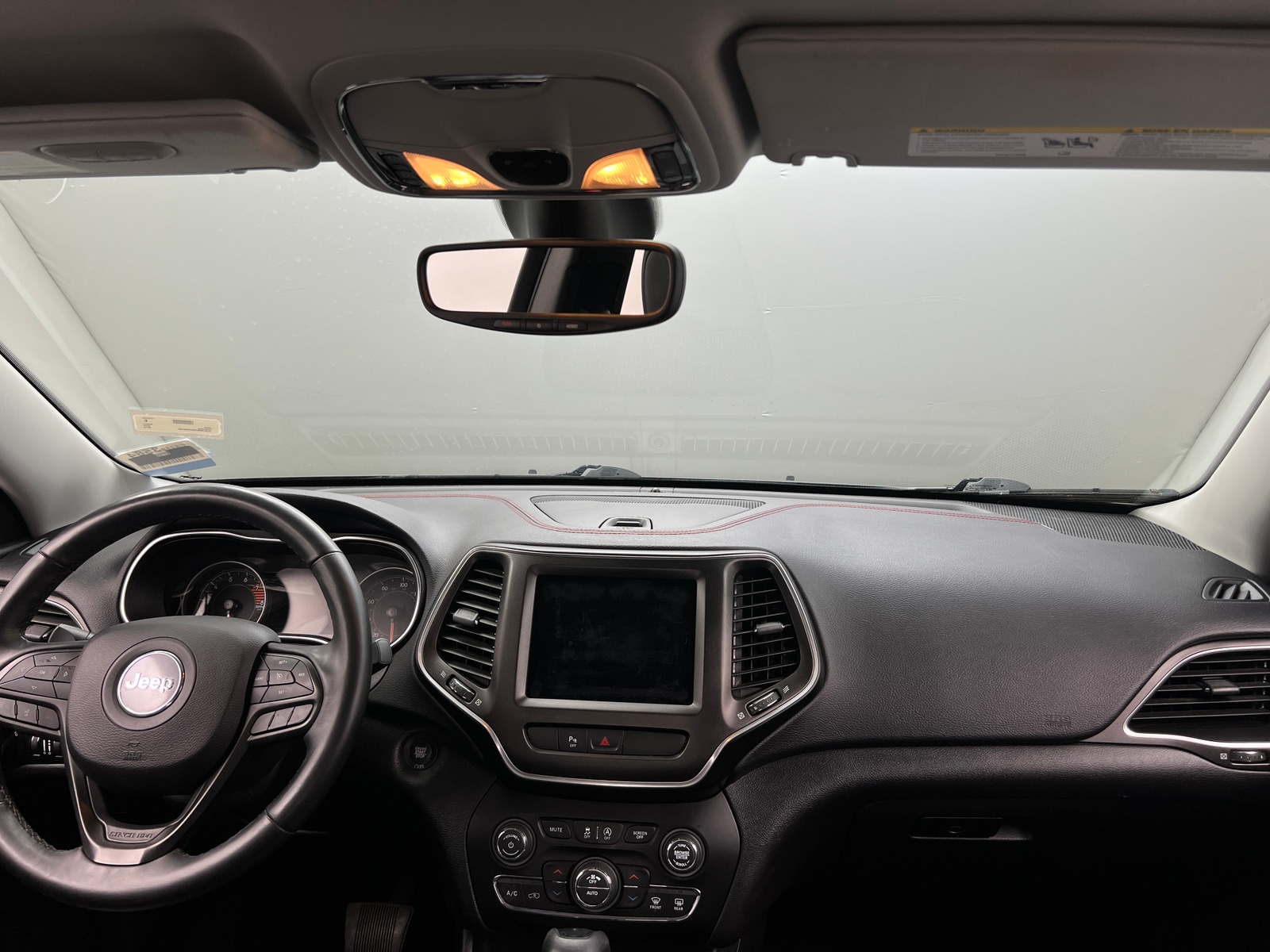 Thumbnail: 2019 Jeep Cherokee - 3