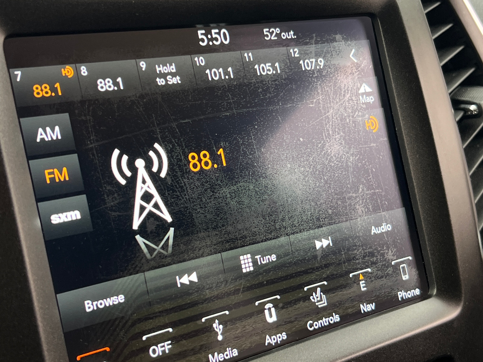 Thumbnail: 2019 Jeep Cherokee - 4