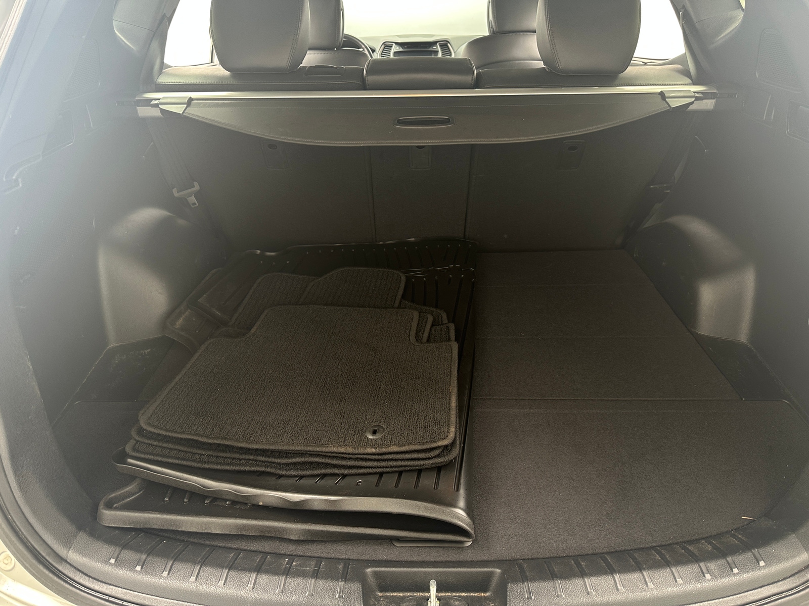 Thumbnail: 2016 Hyundai Santa Fe - 6