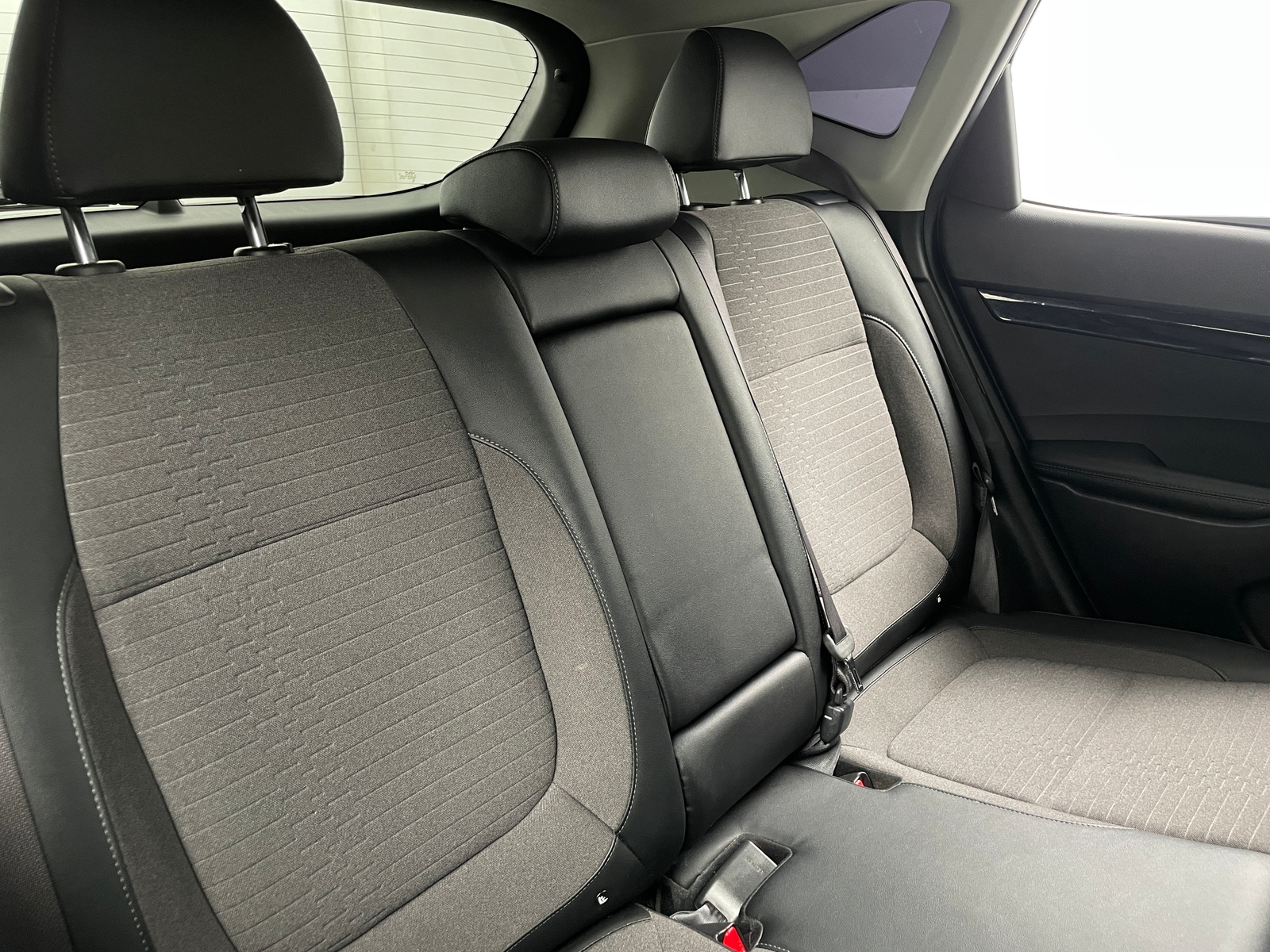 Thumbnail: 2022 Kia Seltos - 6