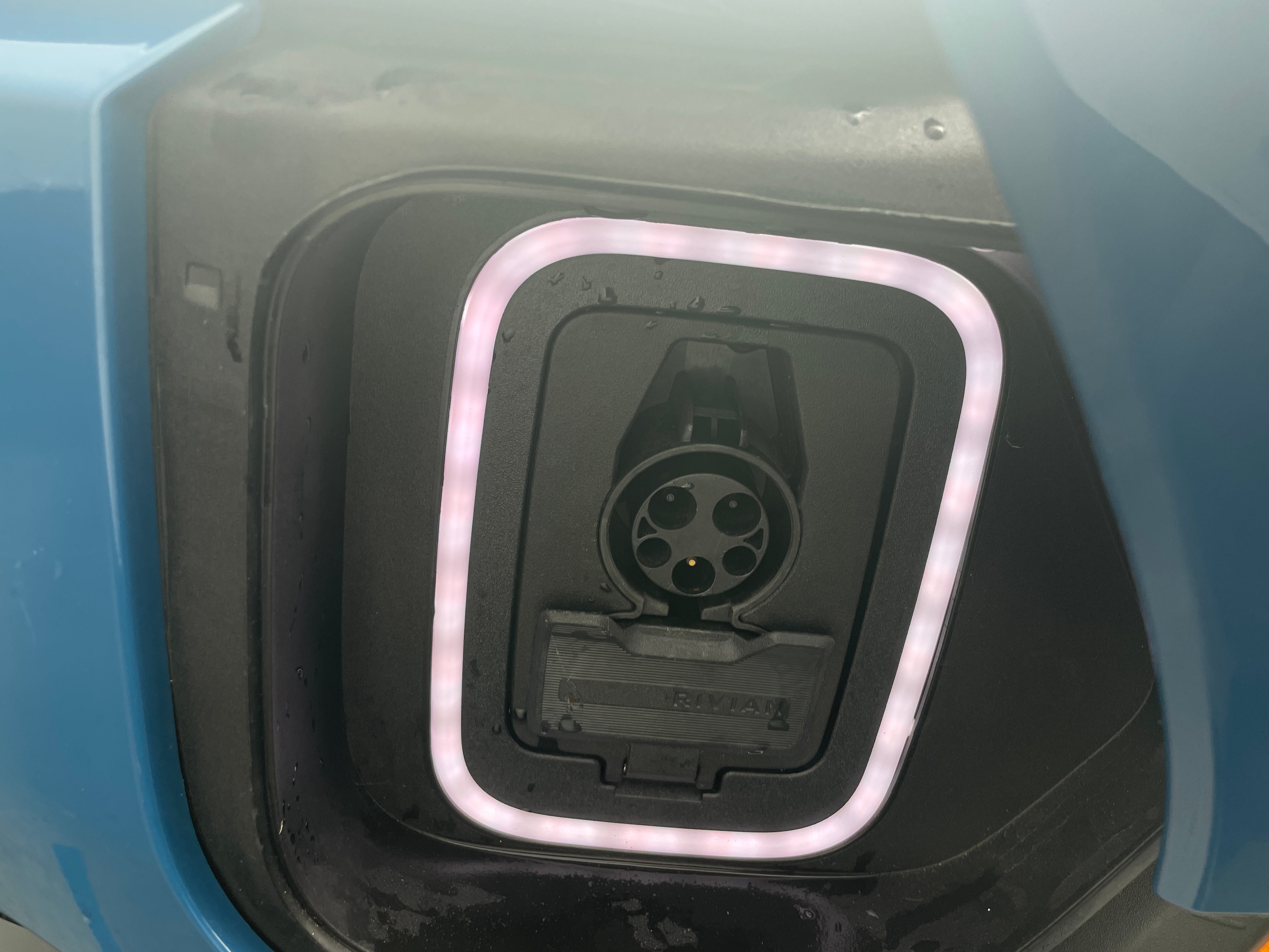 Used 2023 Rivian R1S Adventure with VIN 7PDSGABL2PN003859 for sale in Oak Creek, WI