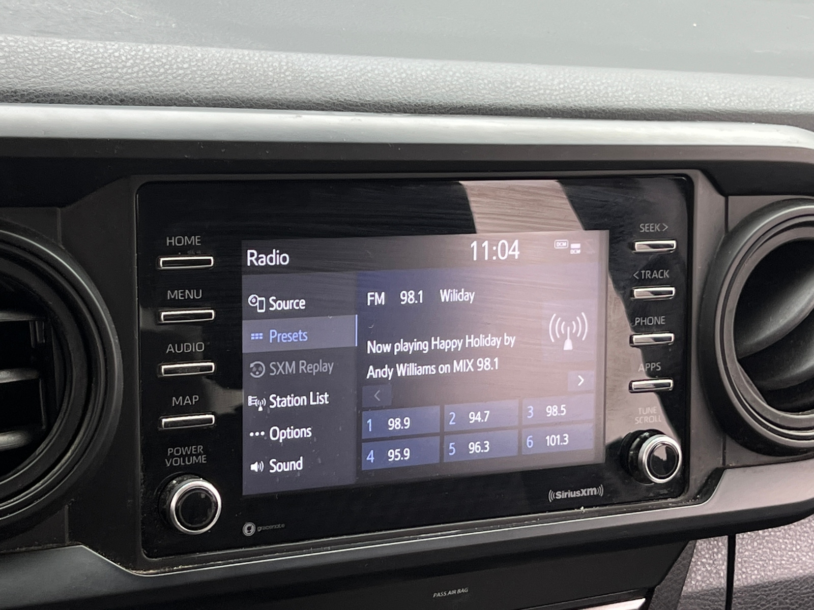 Thumbnail: 2021 Toyota Tacoma - 4