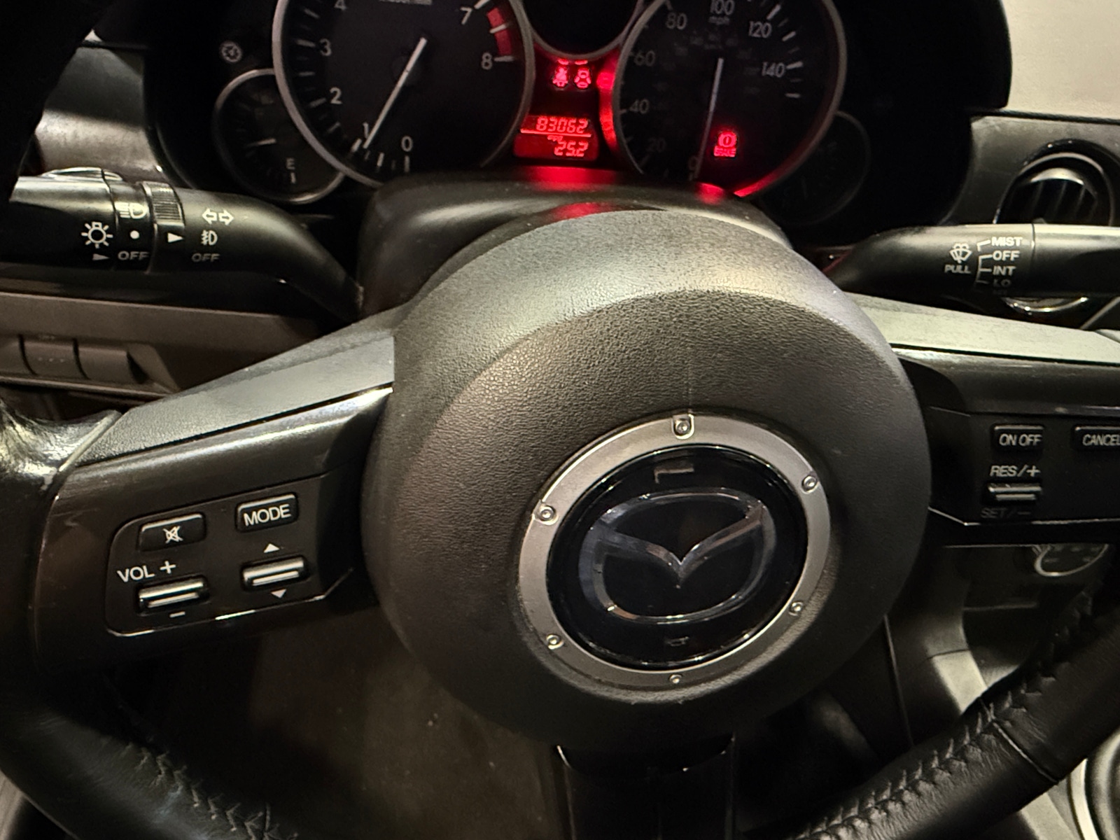 Thumbnail: 2014 Mazda MX-5 Miata - 5