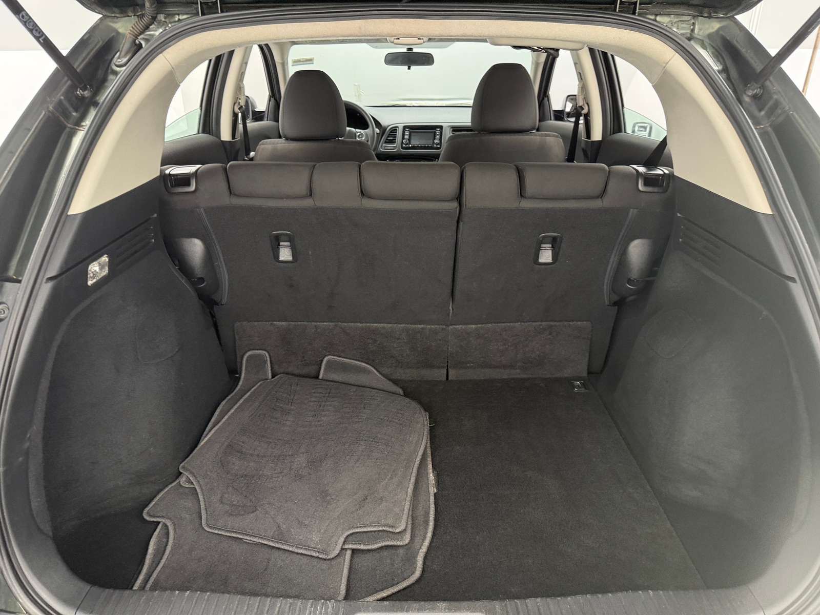 Thumbnail: 2017 Honda HR-V - 7