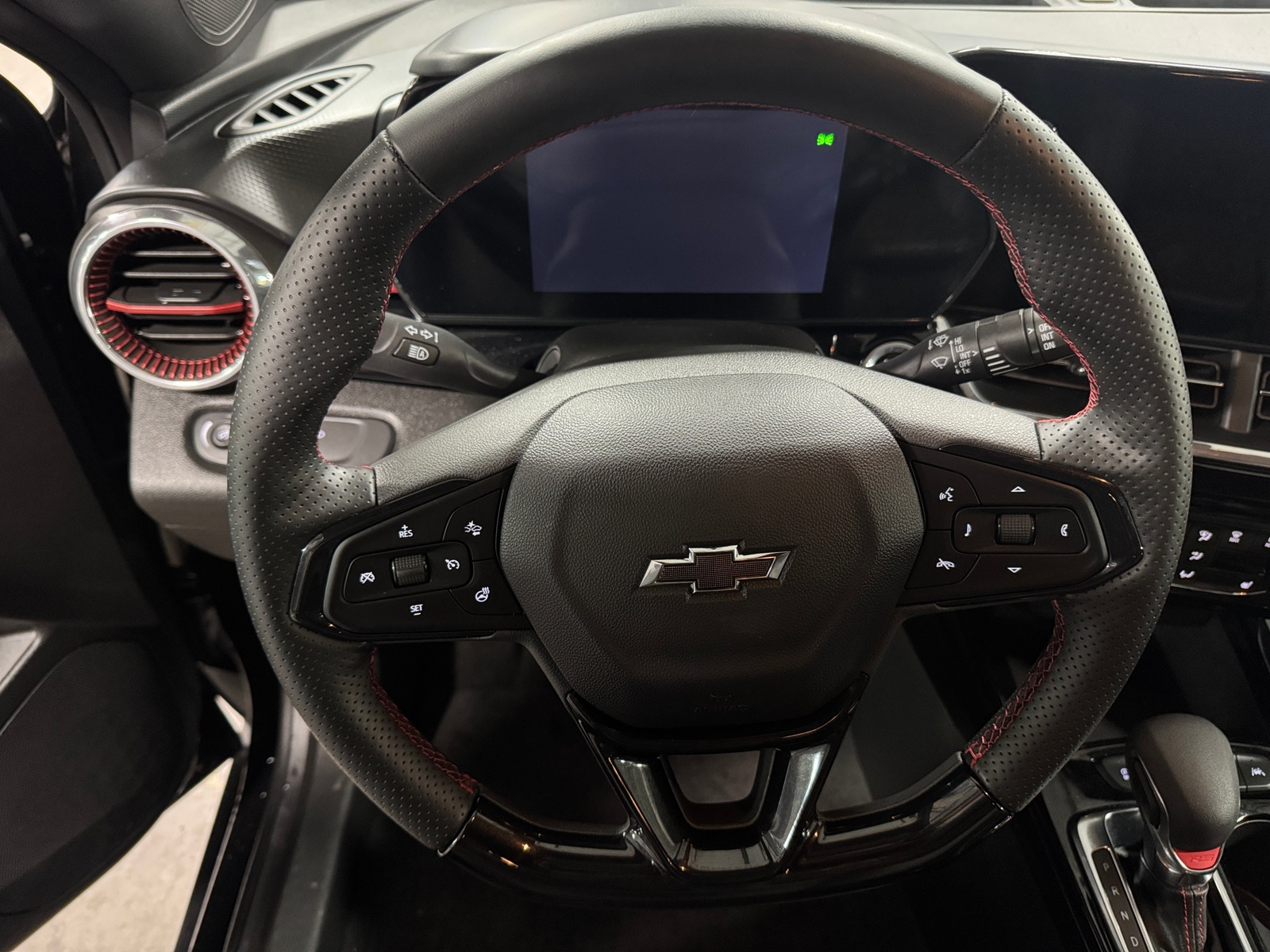 Thumbnail: 2025 Chevrolet Trax - 4