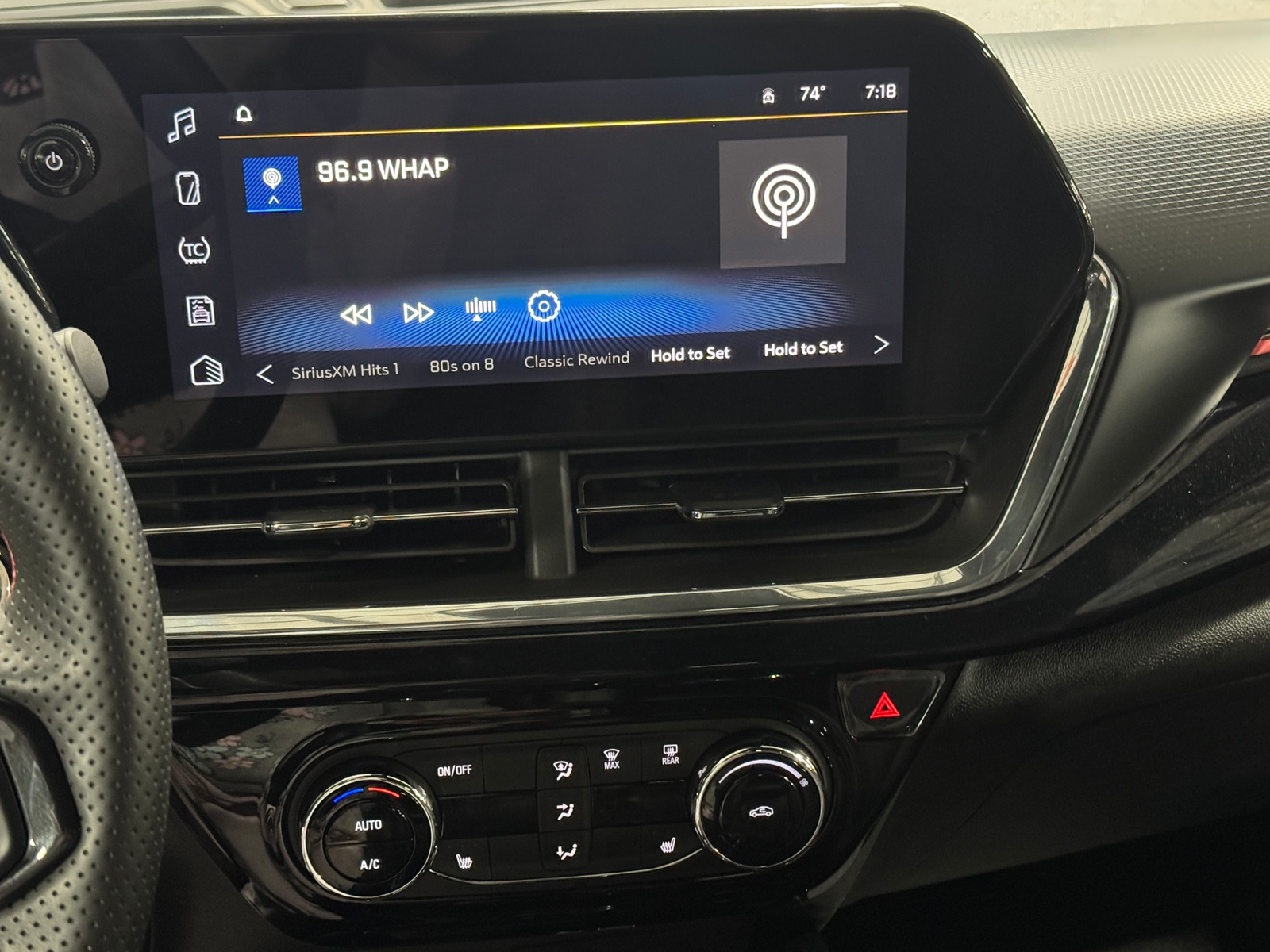 Thumbnail: 2025 Chevrolet Trax - 3