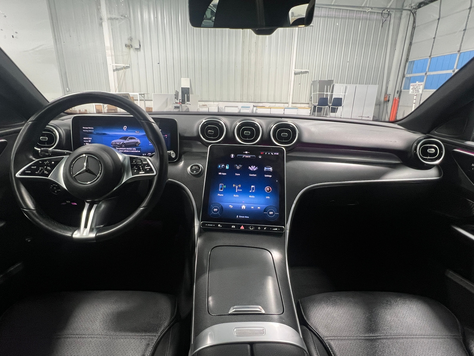 Thumbnail: 2024 Mercedes-Benz C-Class - 2