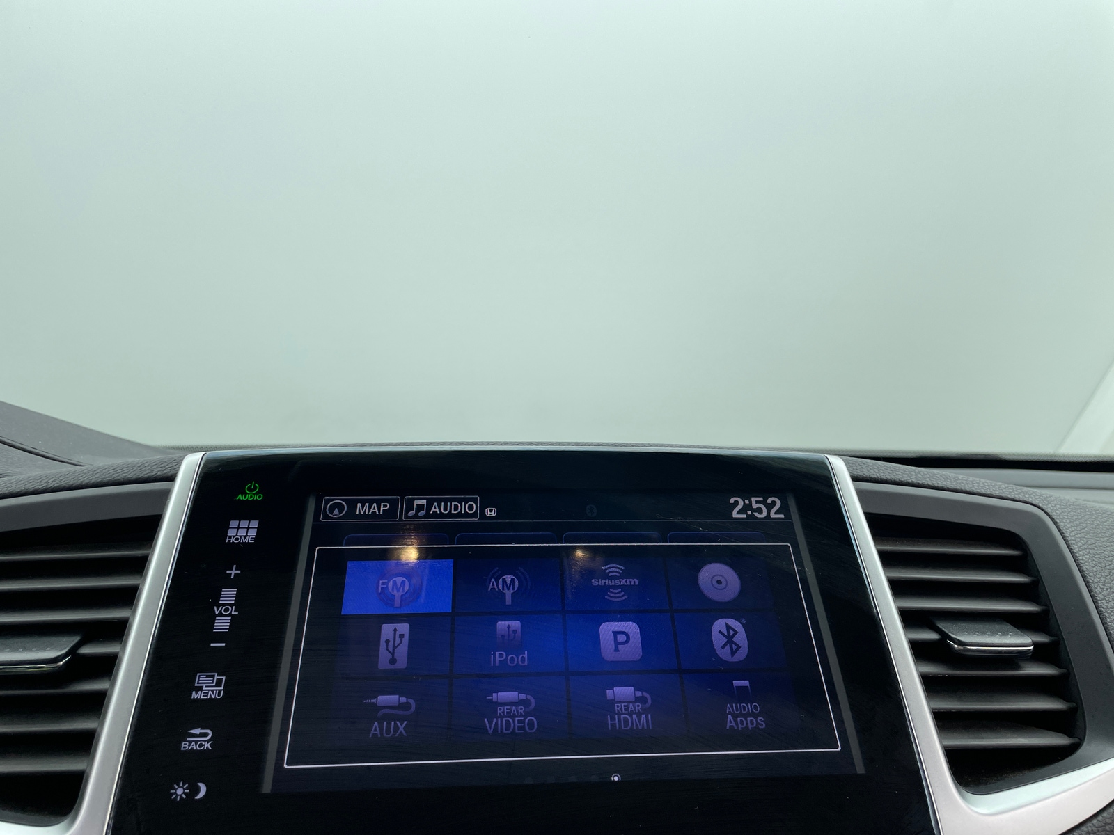 Thumbnail: 2016 Honda Pilot - 3