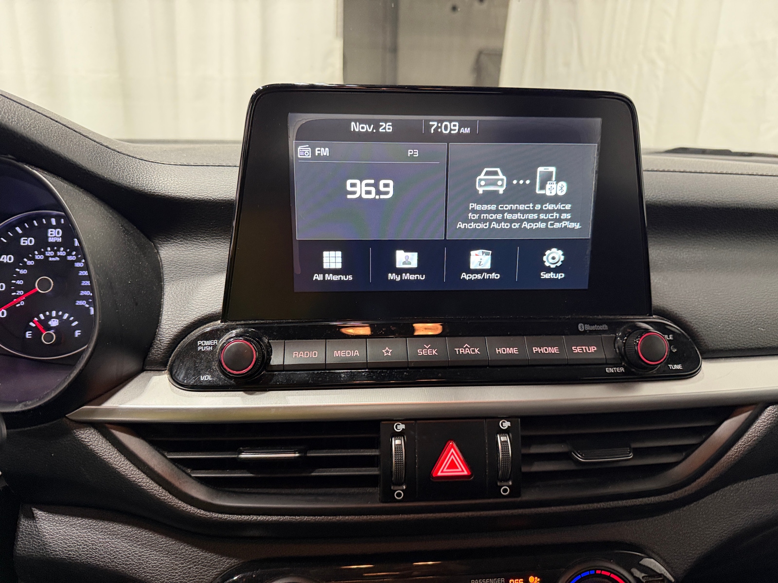 Thumbnail: 2019 Kia Forte - 4