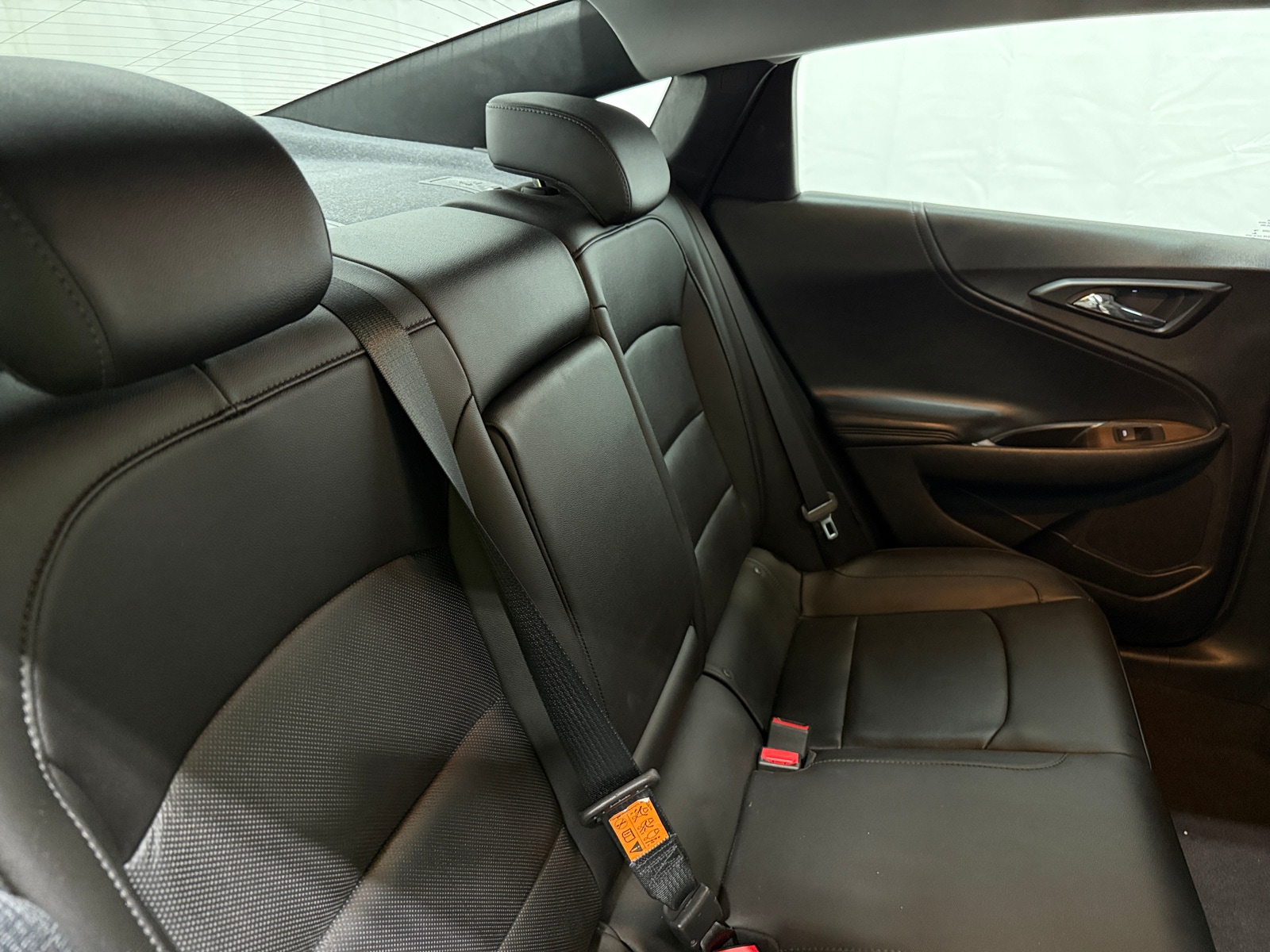 Thumbnail: 2017 Chevrolet Malibu - 5