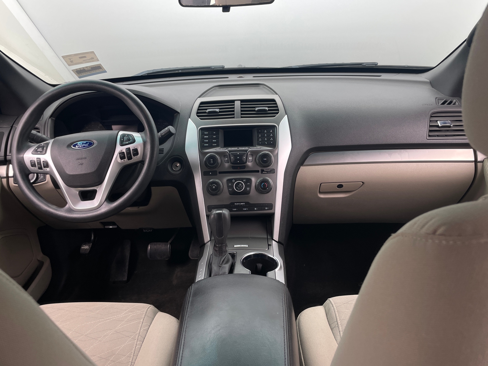 Thumbnail: 2015 Ford Explorer - 3