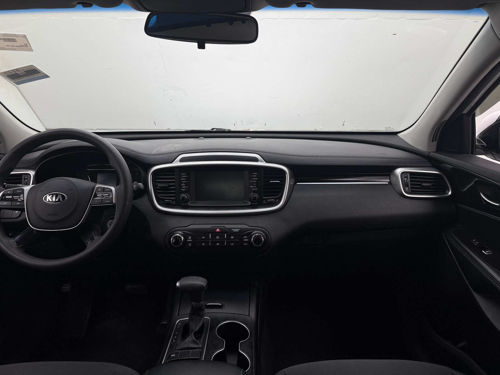 Thumbnail: 2020 Kia Sorento - 3