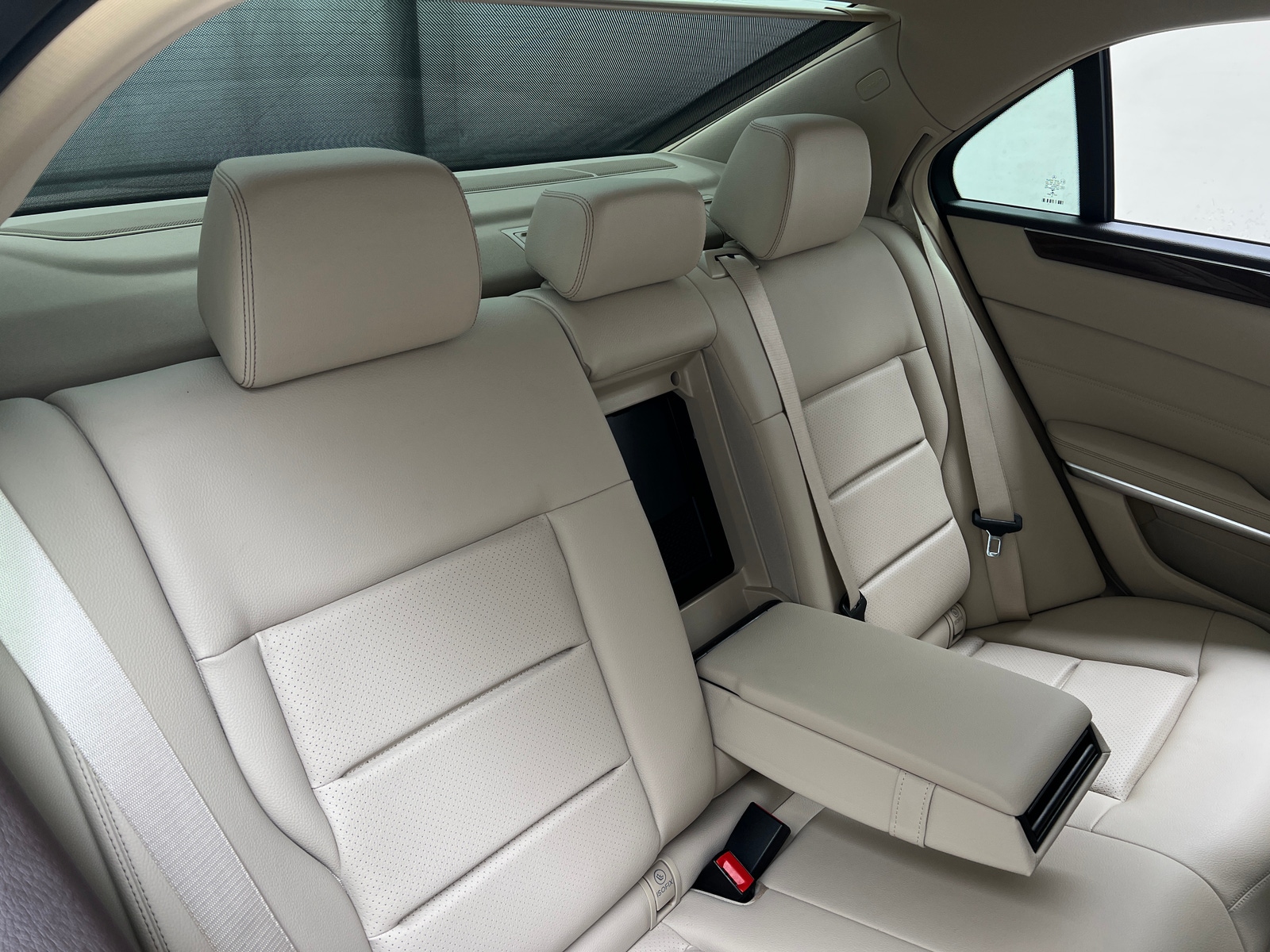 Thumbnail: 2016 Mercedes-Benz E-Class - 5