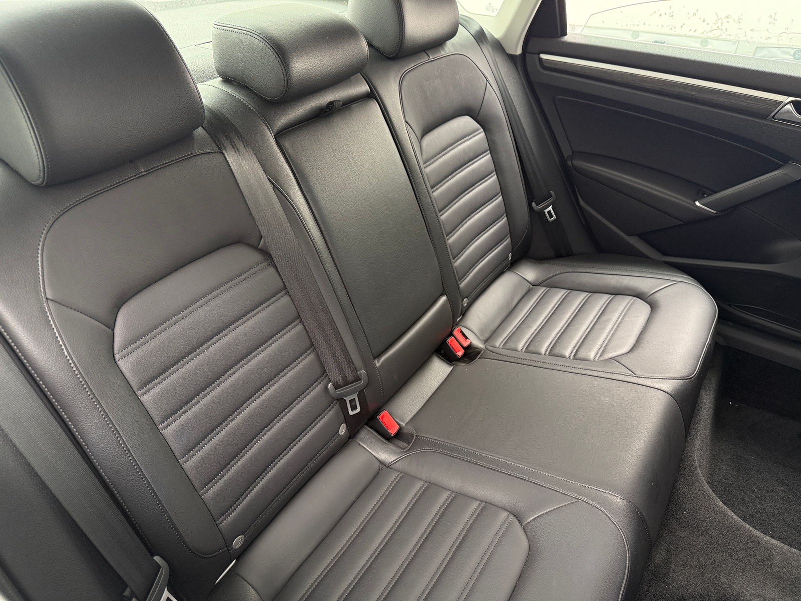 Thumbnail: 2017 Volkswagen Passat - 5