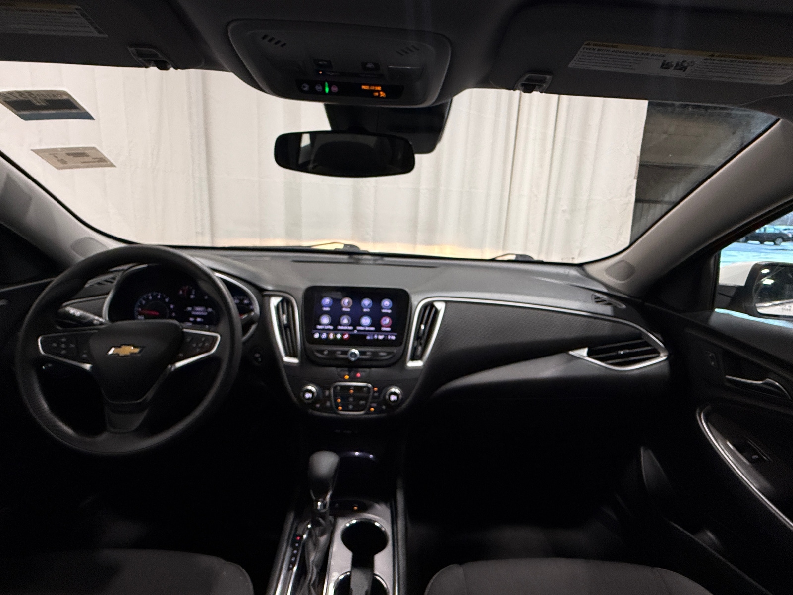 Thumbnail: 2024 Chevrolet Malibu - 3