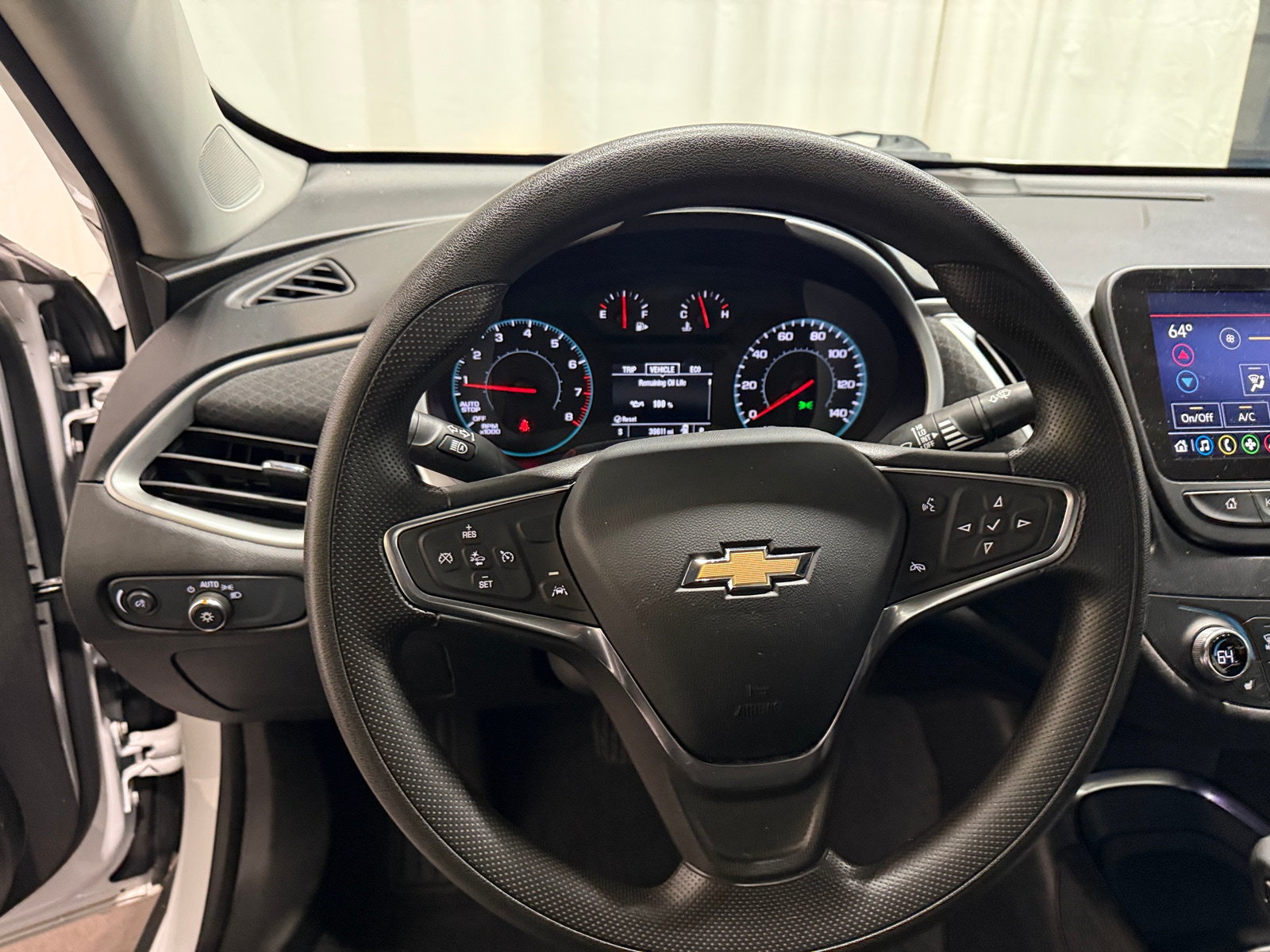 Thumbnail: 2024 Chevrolet Malibu - 5