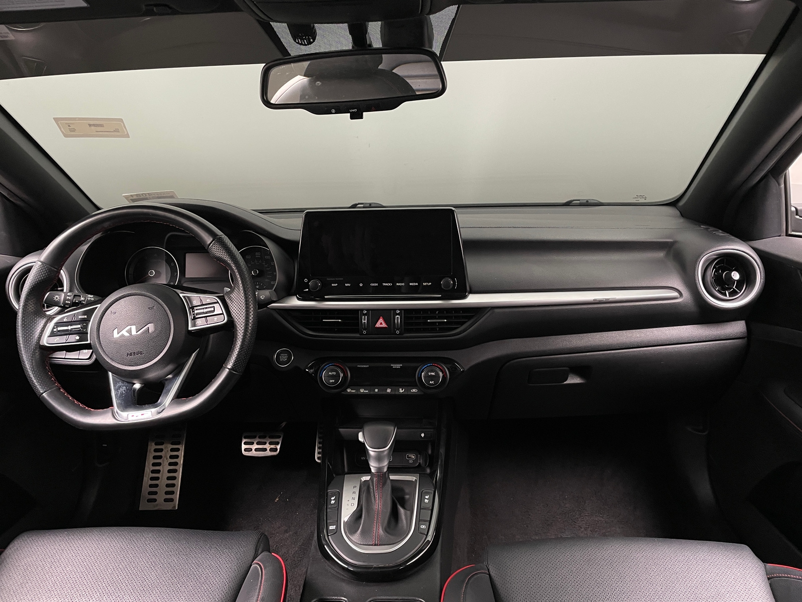 Thumbnail: 2022 Kia Forte - 2