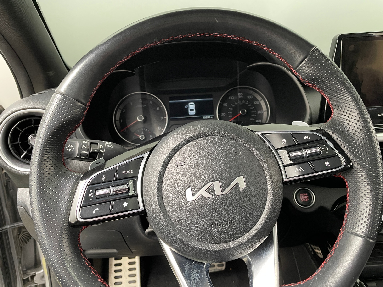 Thumbnail: 2022 Kia Forte - 4