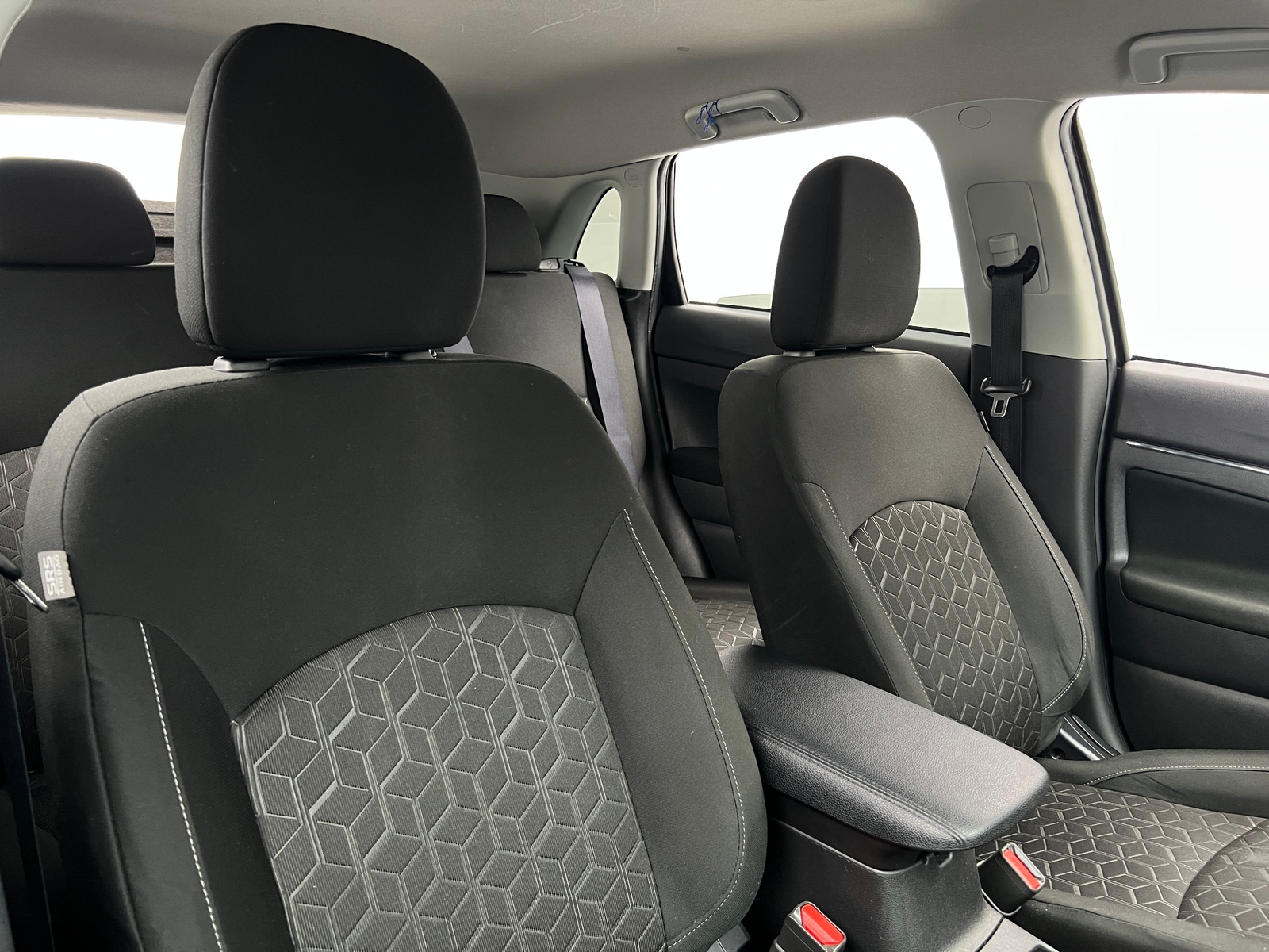 Thumbnail: 2024 Mitsubishi Outlander Sport - 2