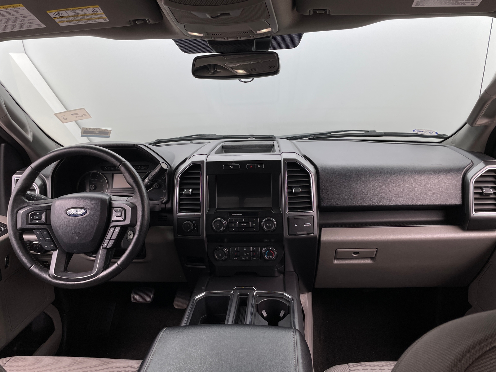 Thumbnail: 2020 Ford Econoline - 3